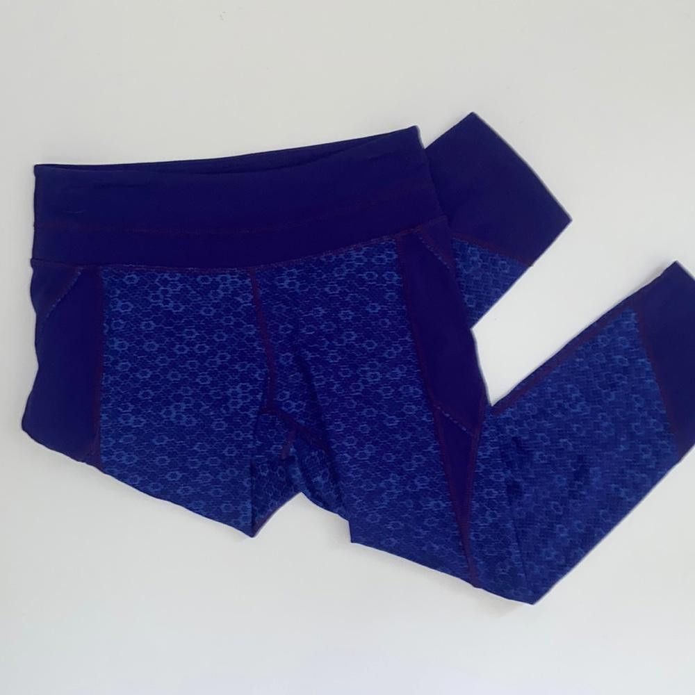 Designer Athleta l Purple Print Leggings Size XS Size 26" / US 2 / IT 38 - 1 Thumbnail