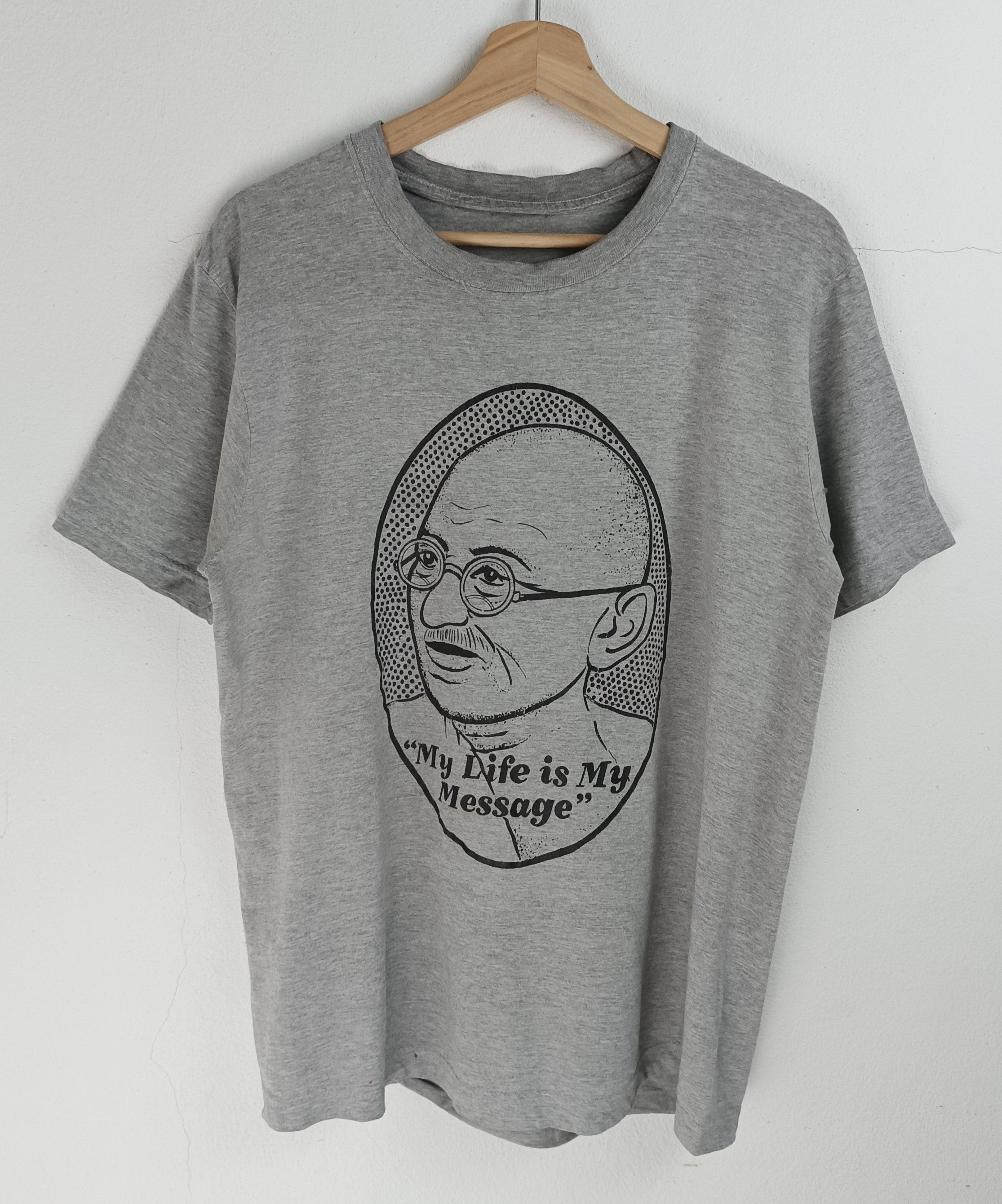 Vintage THRASHED FADED VINTAGE MAHATMA GANDHI ADULT HUMOR FUNNY TEE Size US M / EU 48-50 / 2 - 3 Thumbnail