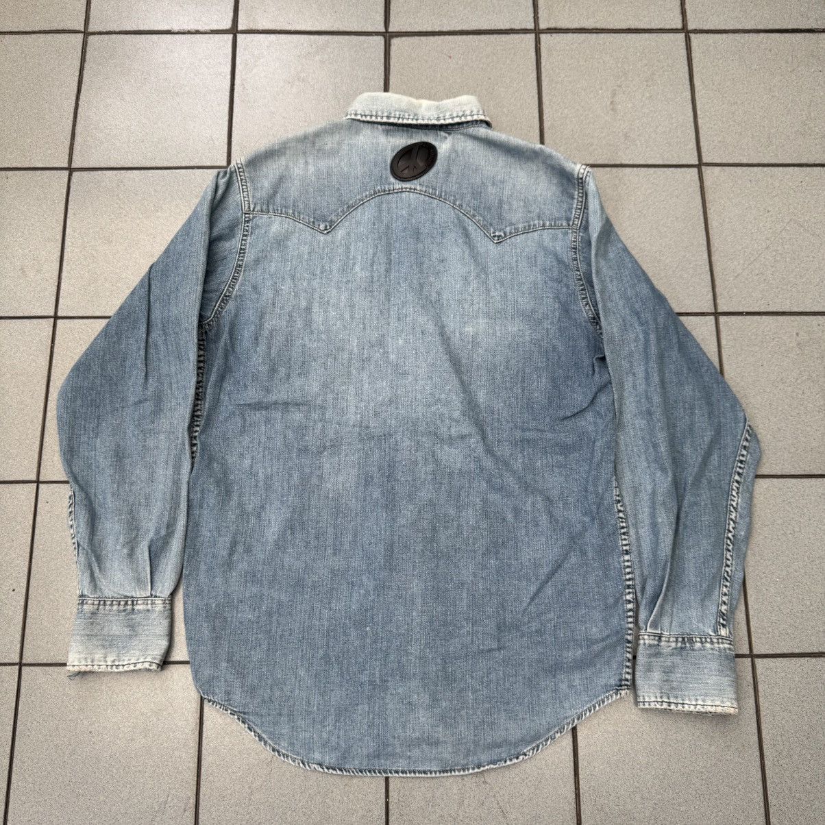 Vintage Vintage boy london western style denim button shirt Size US M / EU 48-50 / 2 - 7 Thumbnail