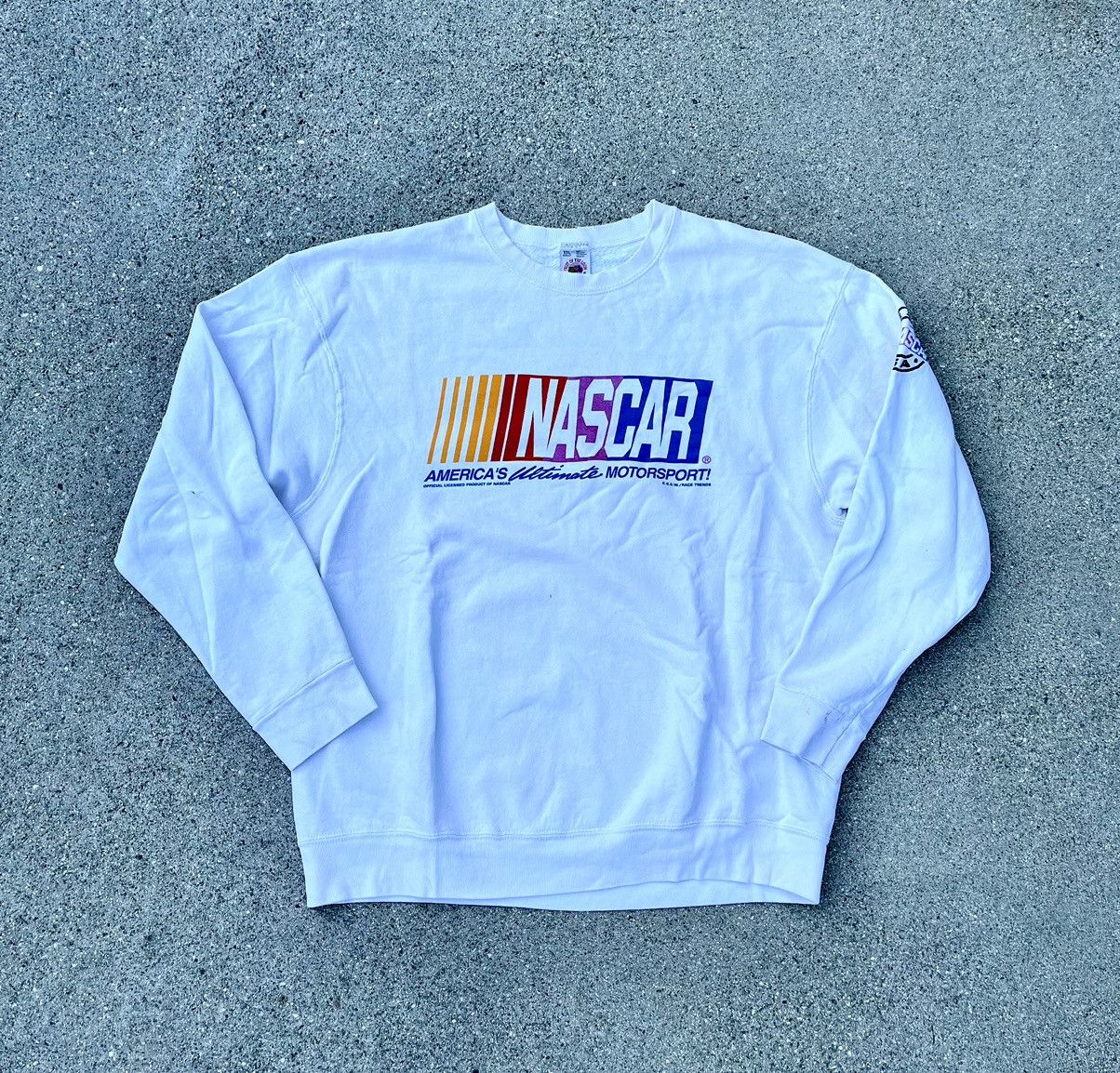 NASCAR × Vintage Vintage NASCAR Crewneck Sweatshirt Pullover Officially USA Size US XL / EU 56 / 4 - 1 Thumbnail