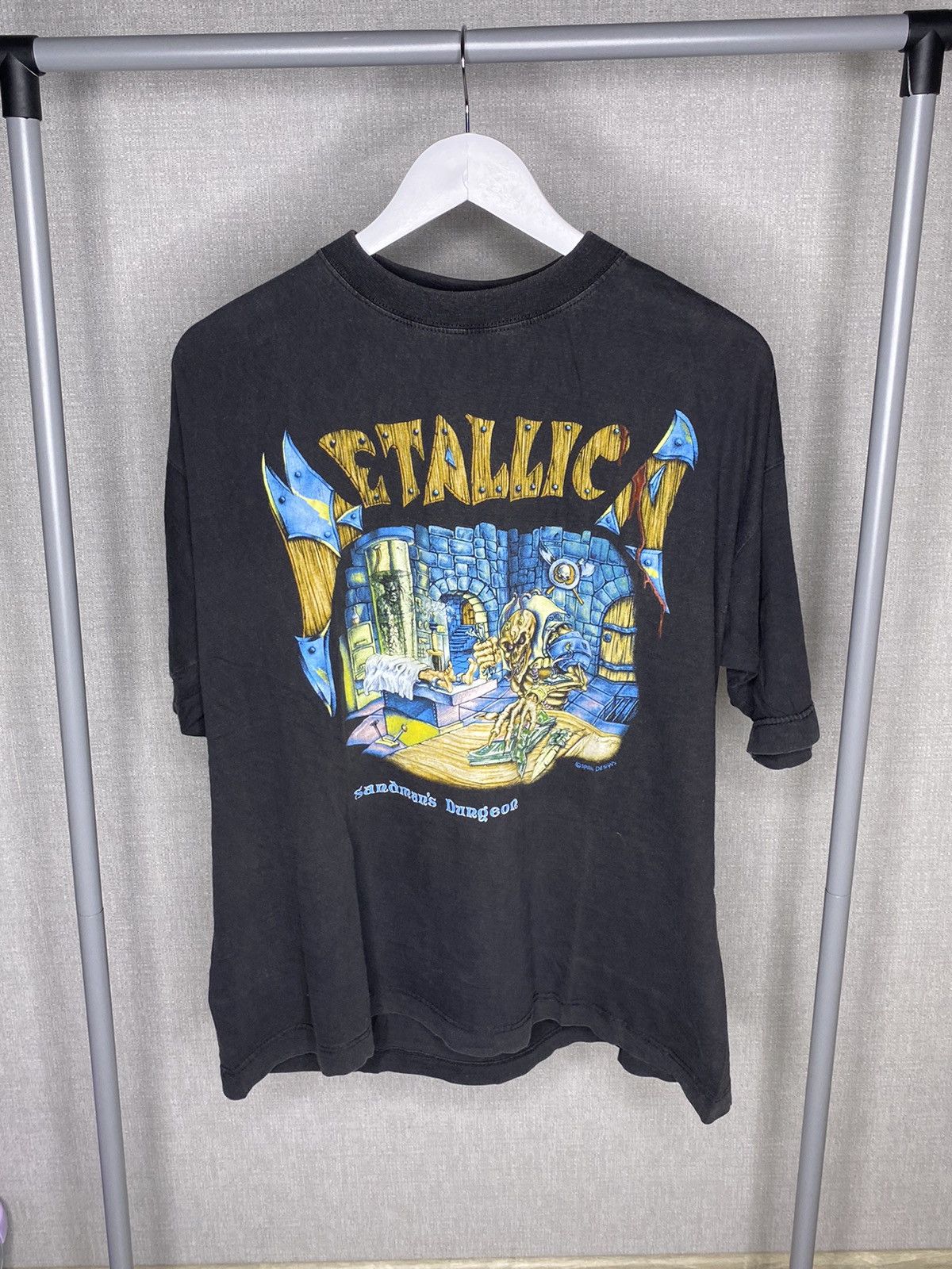Band Tees × Metallica × Vintage Vintage 90s Metallica sandmans dungeon t shirt XL Size US XL / EU 56 / 4 - 1 Thumbnail