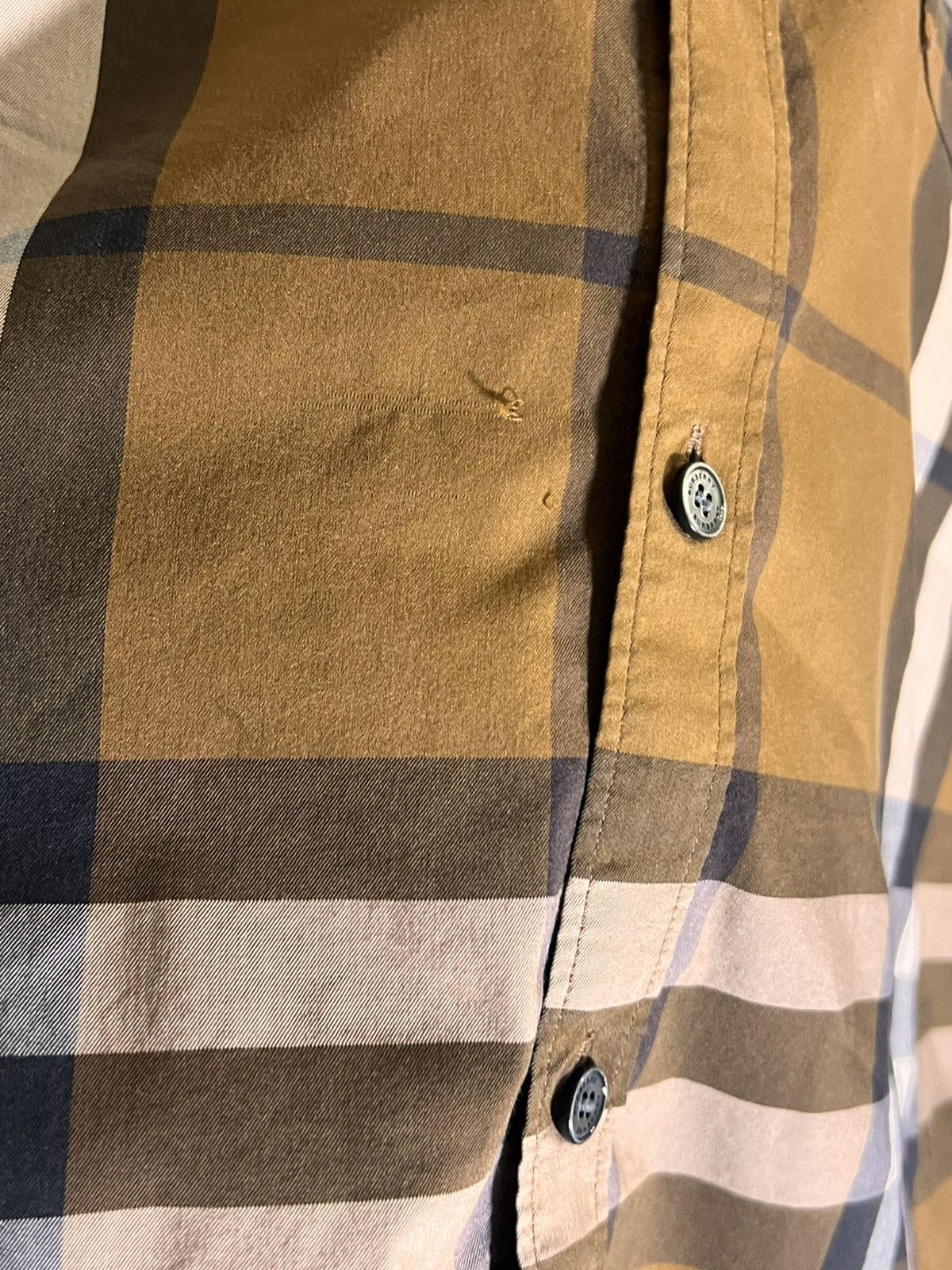 Burberry Burberry London England Shirt Size US L / EU 52-54 / 3 - 15 Thumbnail