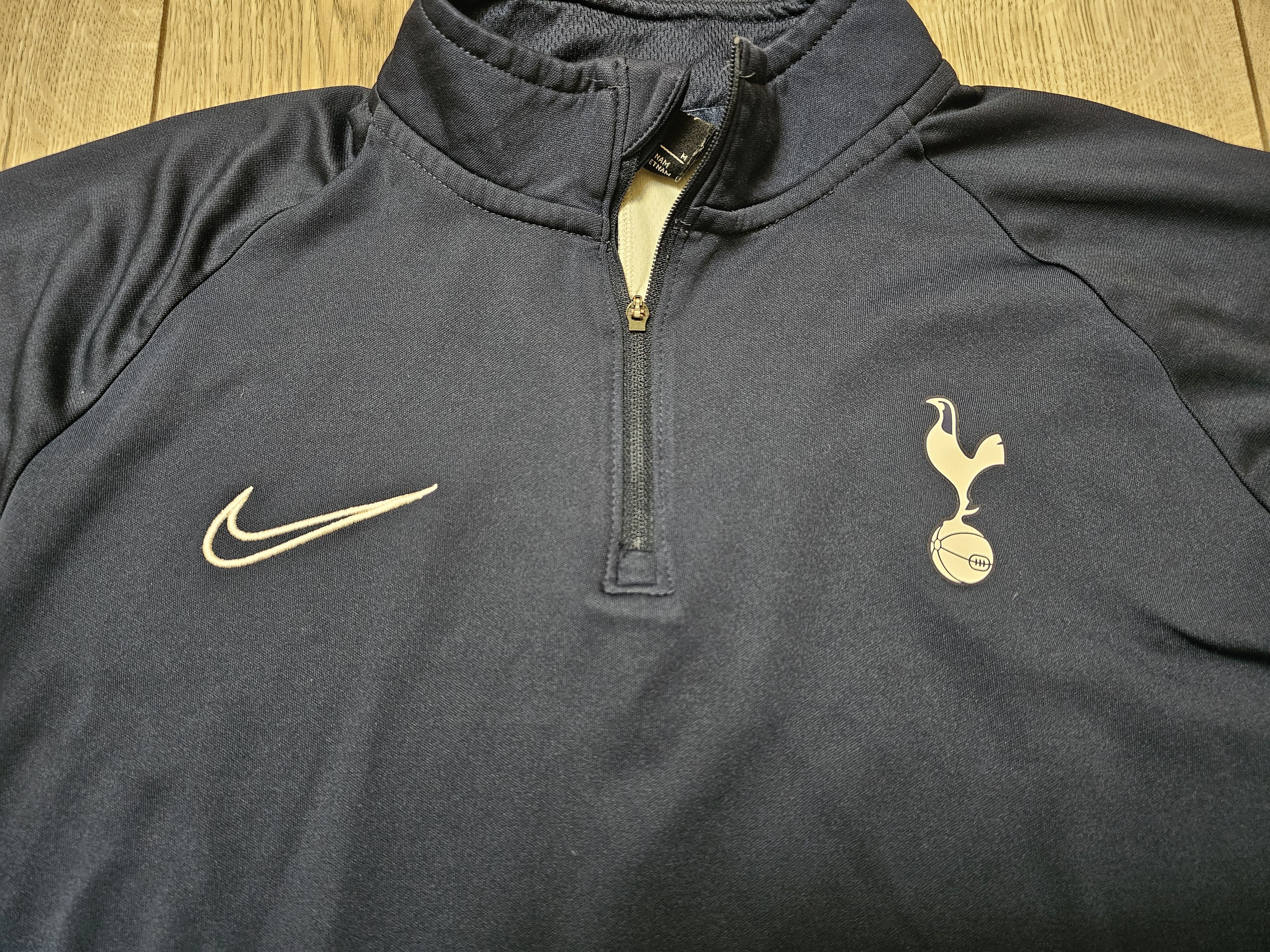 Nike TOTTENHAM HOTSPUR SOCCER 1/3 ZIP FOOTBALL JACKET SOCCER 1/3 Size US M / EU 48-50 / 2 - 3 Thumbnail