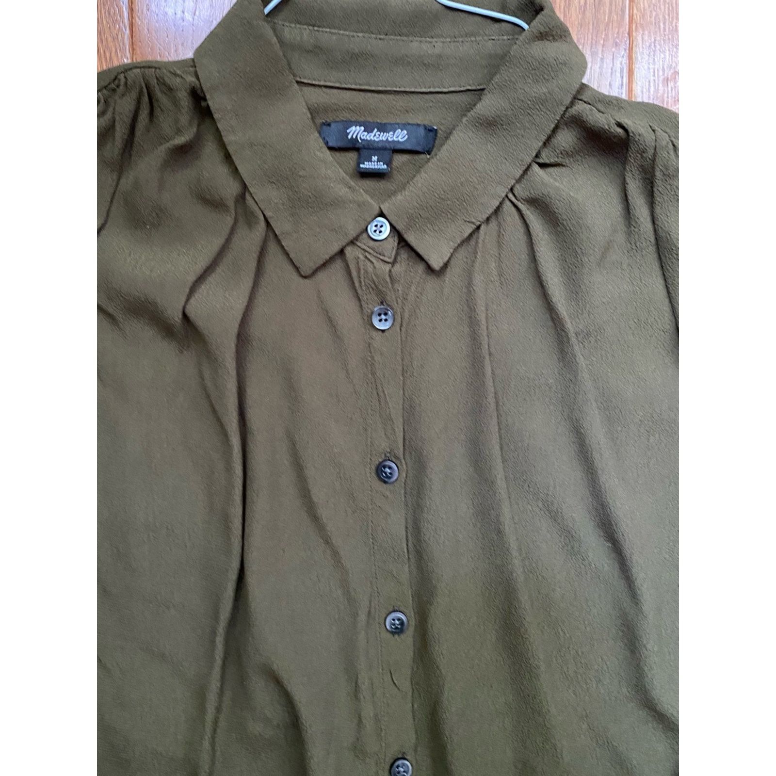 Madewell Madewell Central Olive Green Short Sleeve Blouse M EUC Size M / US 6-8 / IT 42-44 - 6 Thumbnail