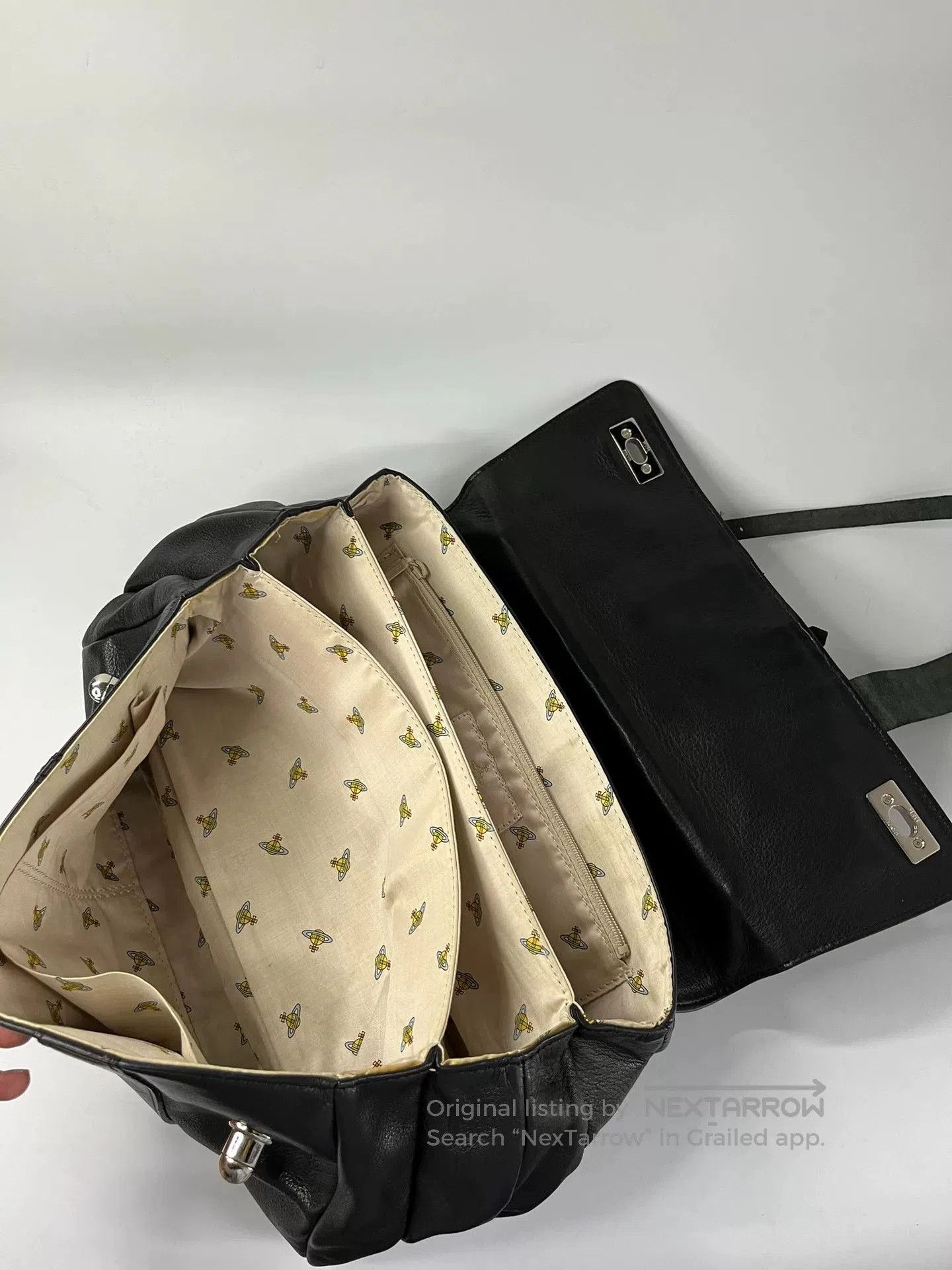 Vivienne Westwood Vivienne Westwood Black Large Accordion Handbag. Size ONE SIZE - 6 Thumbnail