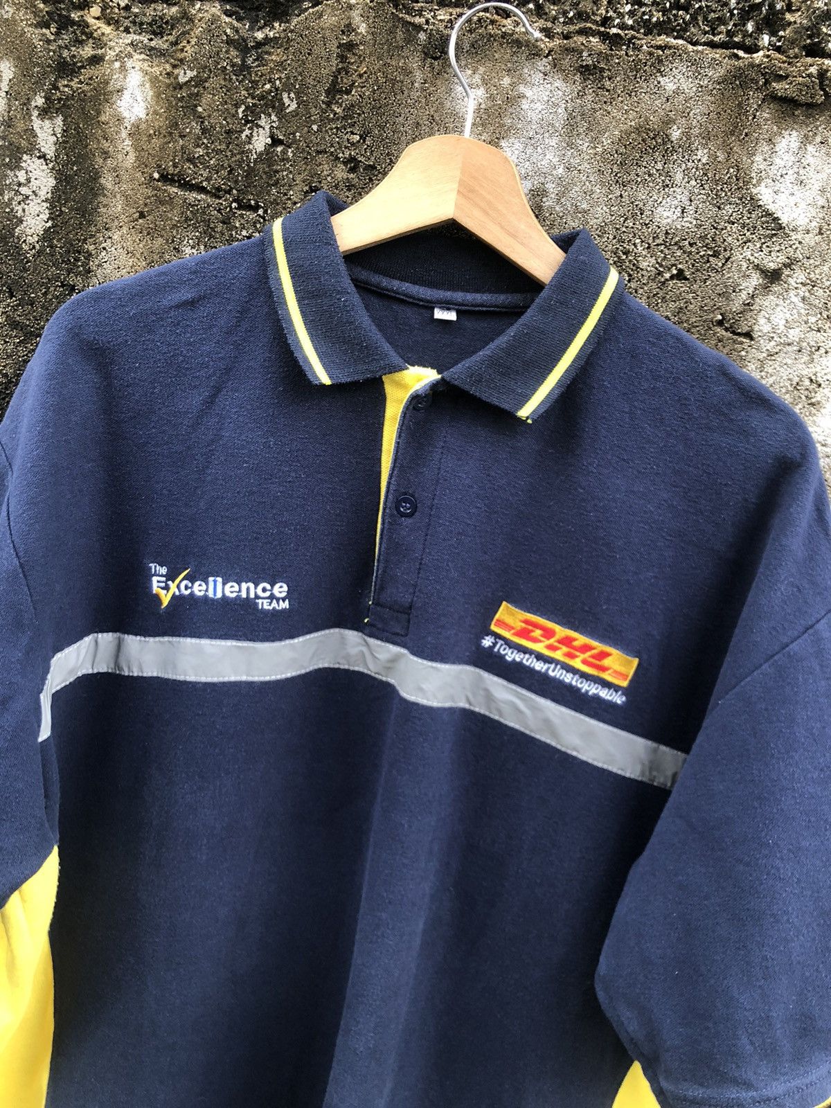 DHL × Vintage Vintage DHL The Excellence Team Polos Size US XL / EU 56 / 4 - 1 Thumbnail