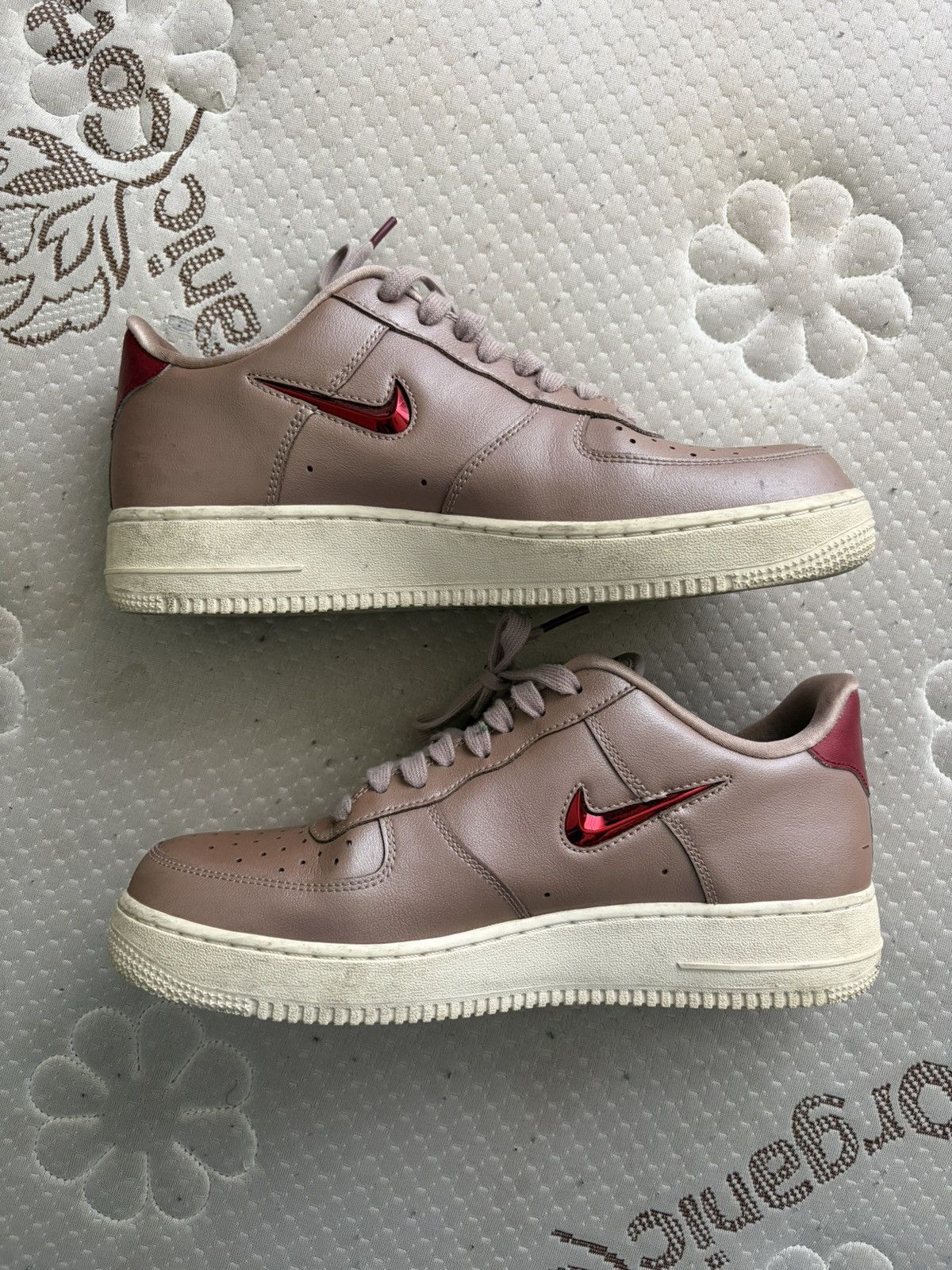 Nike Air Force 1 Size US 9 / EU 42 - 3 Thumbnail