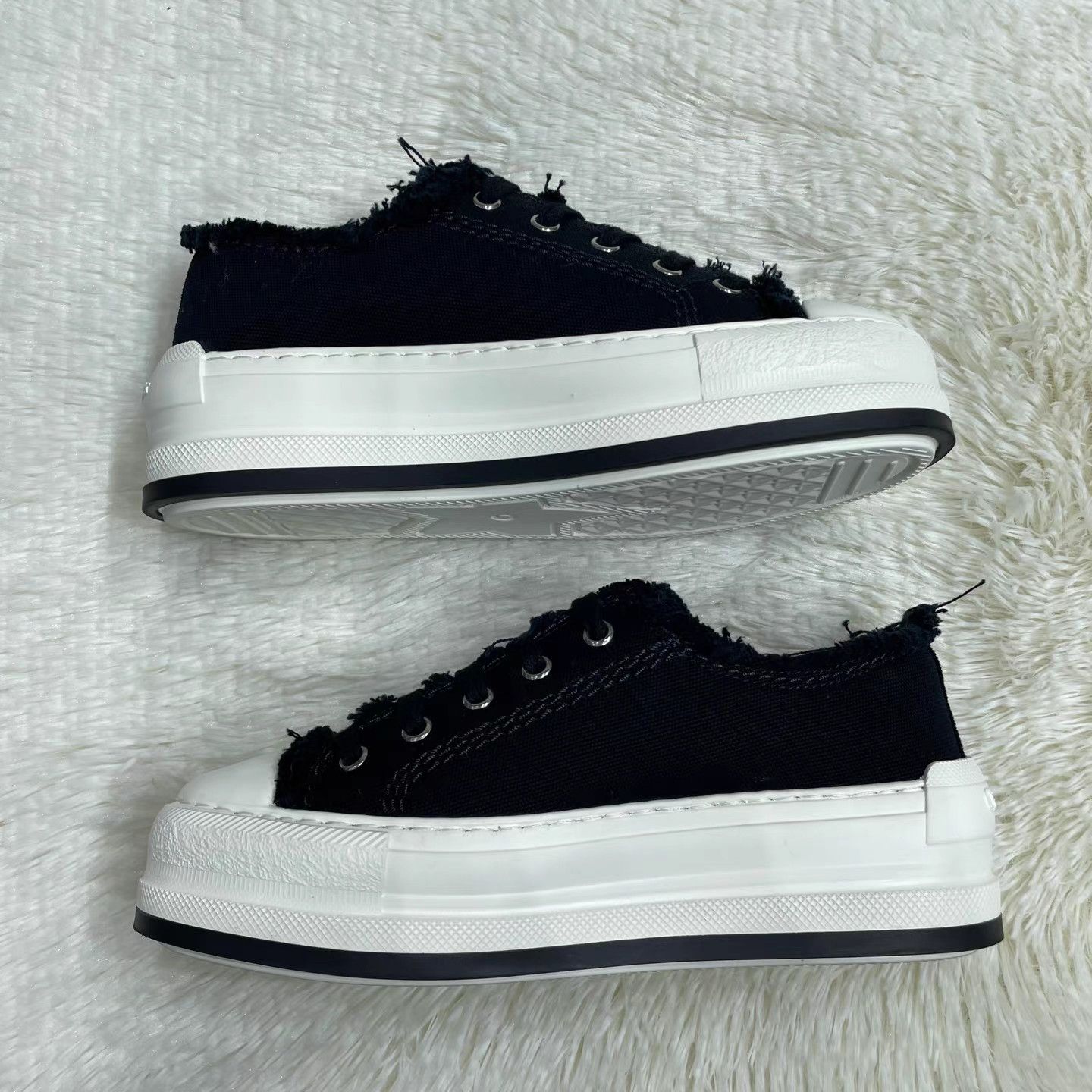 Dior DIOR Walk'n'Dior Platform Sneakers K15 Size US 5 / IT 35 - 6 Thumbnail