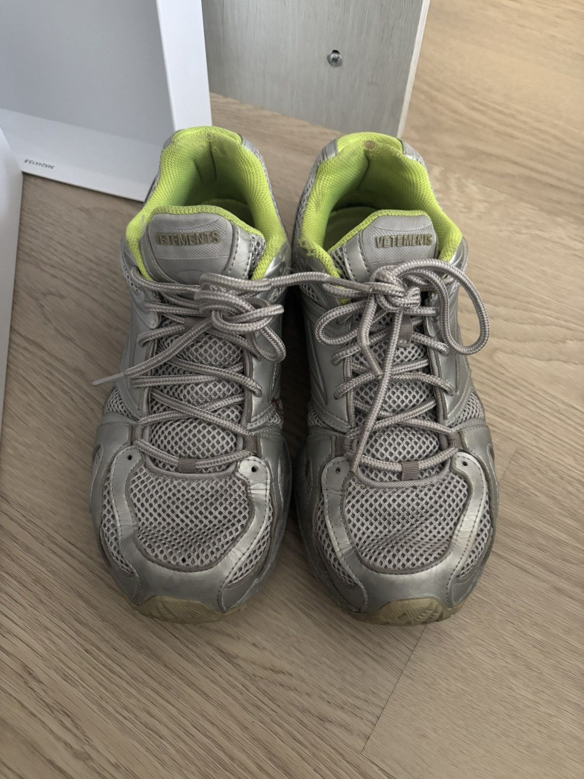 Vetements Vetements x reebok Size US 7.5 / EU 40-41 - 1 Thumbnail