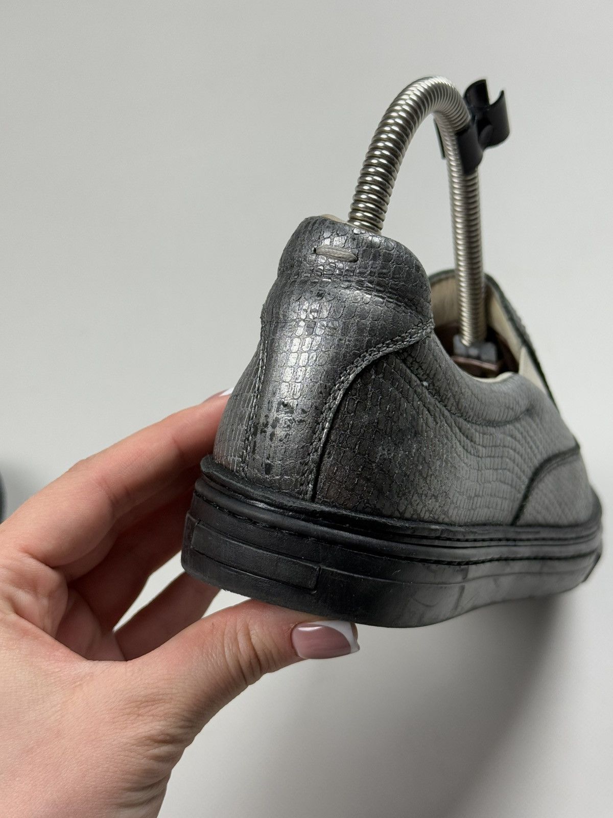 Maison Margiela Maison Margiela Ladies Low Top Slip On Shoes Size 38 / US 8 Size US 8 / IT 38 - 17 Thumbnail