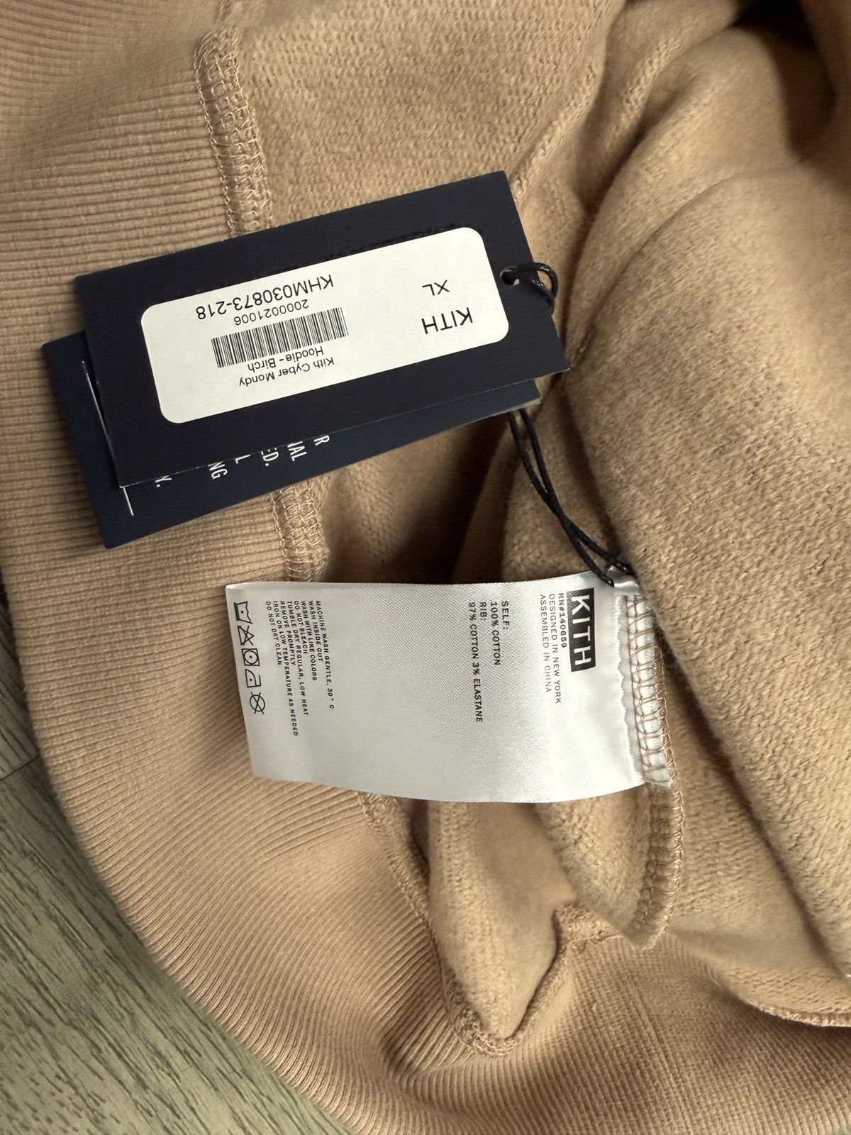 Kith Kith box logo hood Size US XL / EU 56 / 4 - 4 Thumbnail