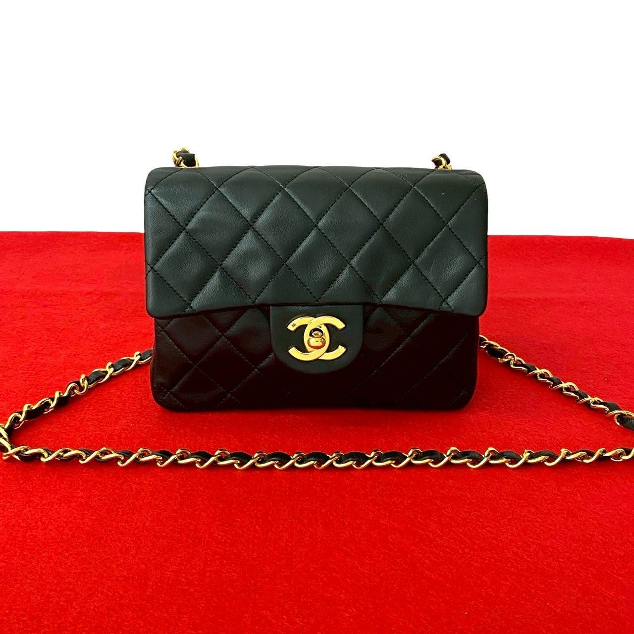 Chanel Chanel Shoulder Bag Black Leather Size ONE SIZE - 1 Thumbnail