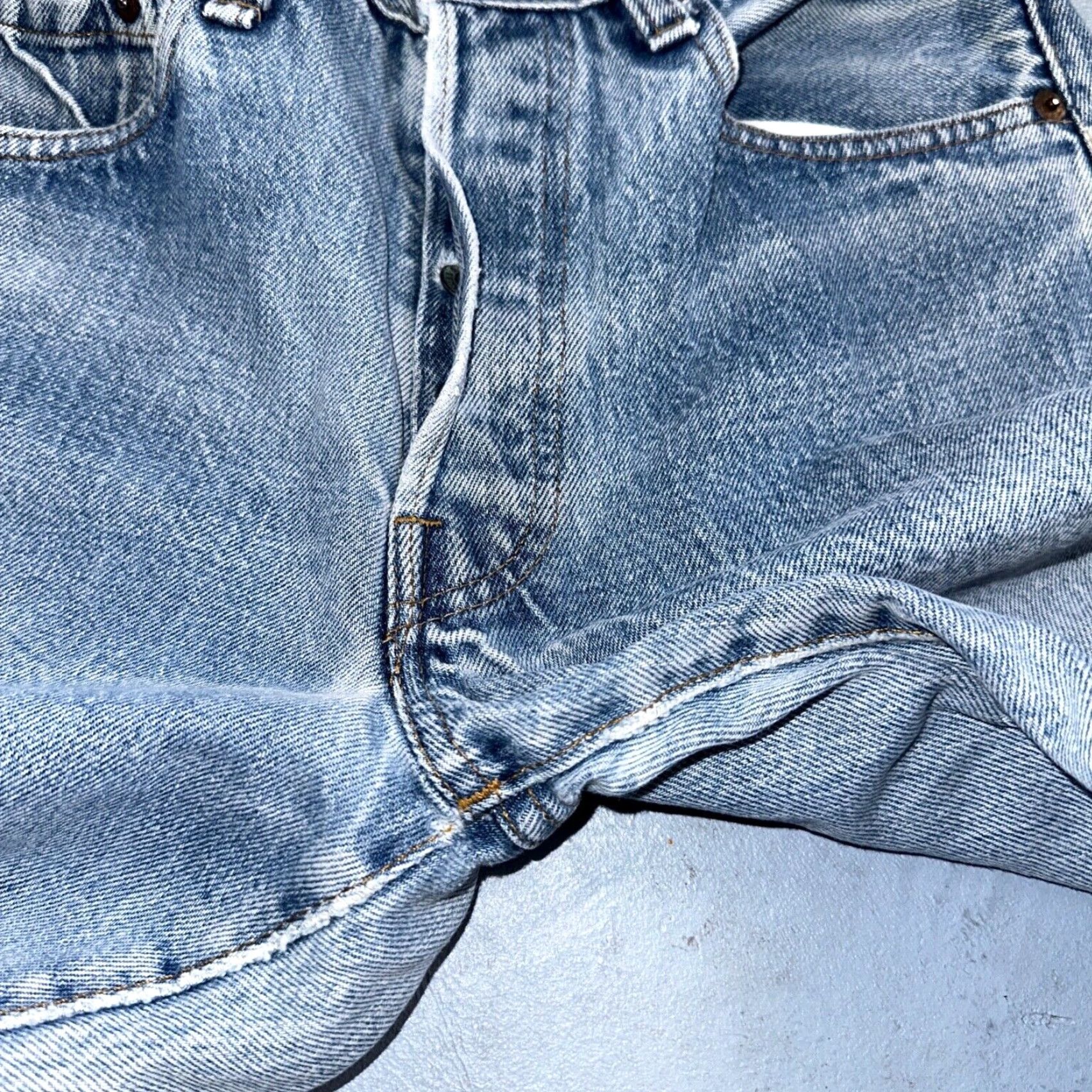Levi's VINTAGE Levi's 501 XX Jeans 80s Redline Selvedge USA Light Wash 29x38, 29x33? Size US 29 - 6 Thumbnail