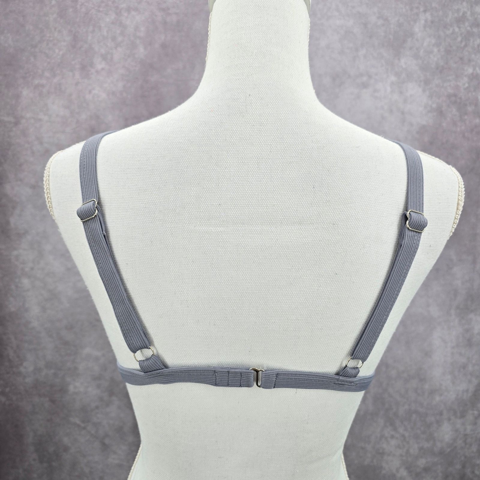 Other Gray Ribbed Triangle Adjustable Hook Bikini Top Swim Medium Size ONE SIZE - 3 Thumbnail