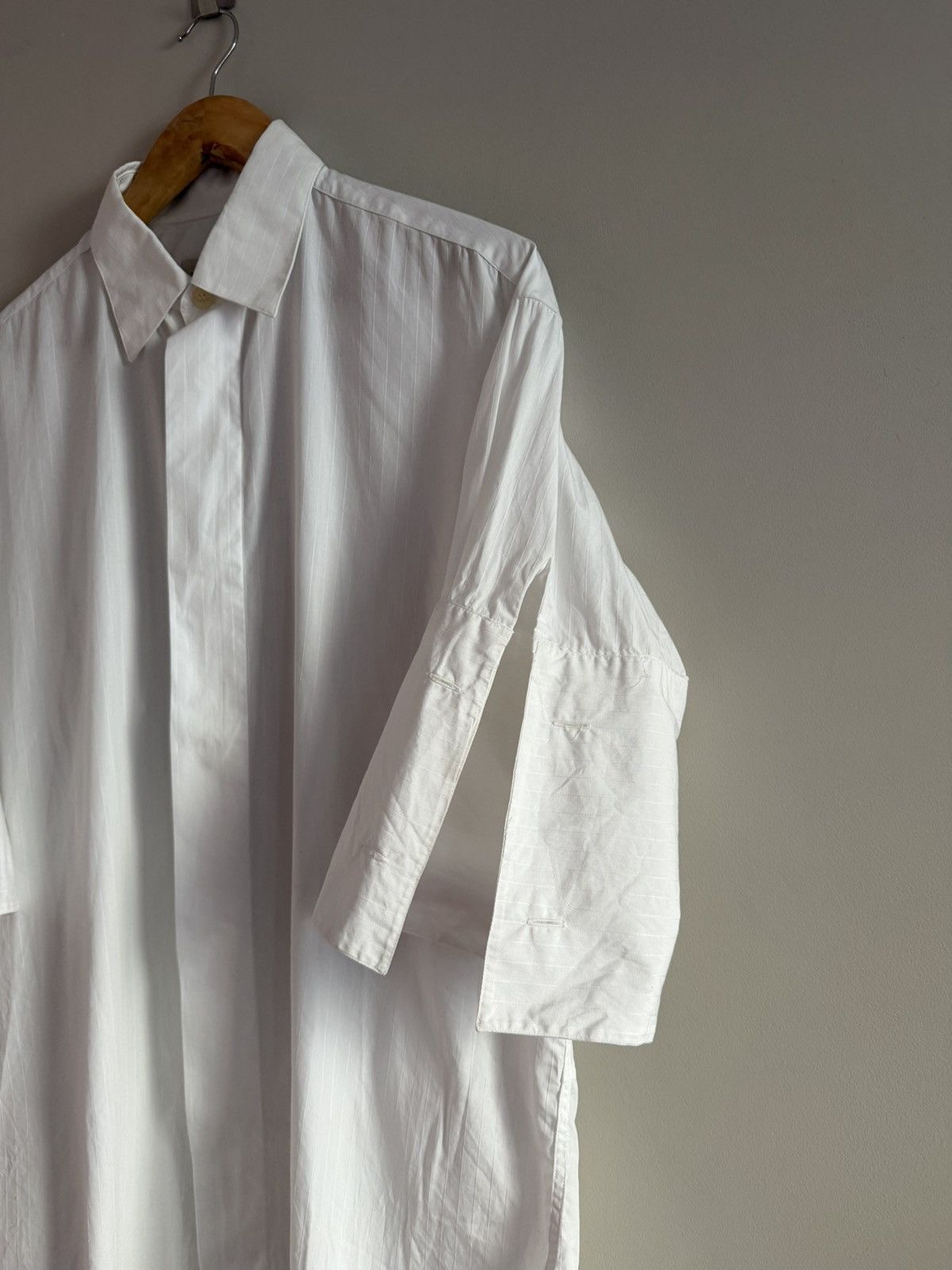 Dirk Bikkembergs Dirk Bikkembergs White Shirt with Open Sleeve Slits Size US L / EU 52-54 / 3 - 2 Thumbnail