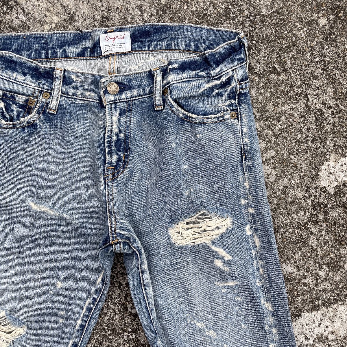 Japanese Brand Vintage Ungrid Distressed Denim Jeans Size 30" / US 8 / IT 44 - 2 Thumbnail