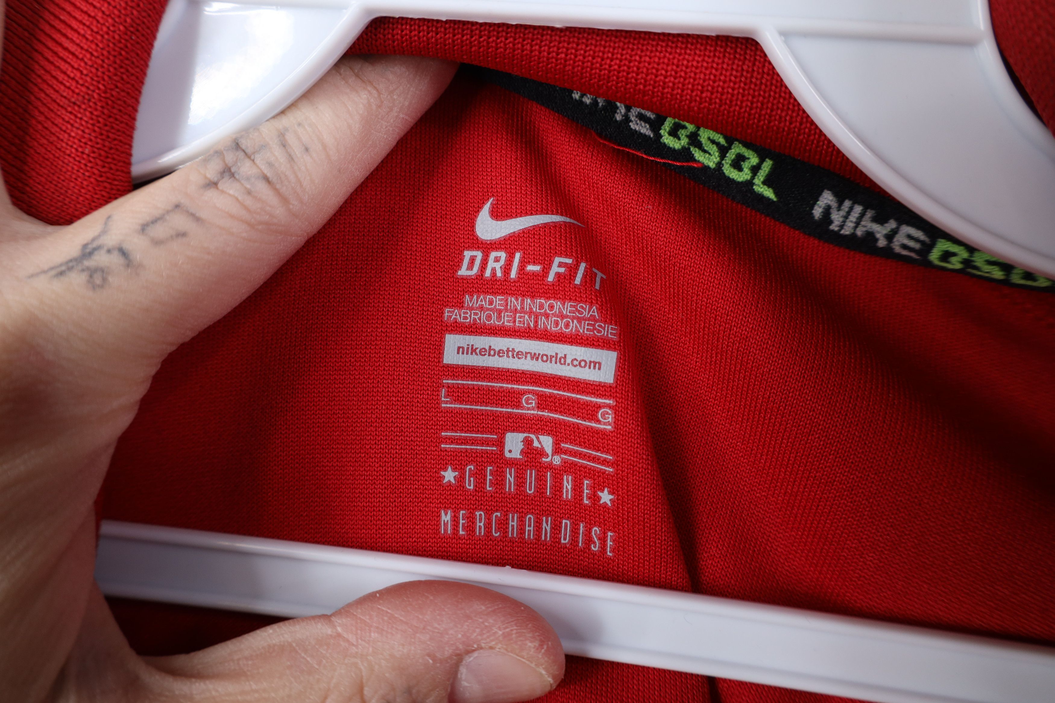 Nike Nike Scott Mini Swoosh Cincinnati Reds Baseball Jacket Red Size US L / EU 52-54 / 3 - 8 Thumbnail