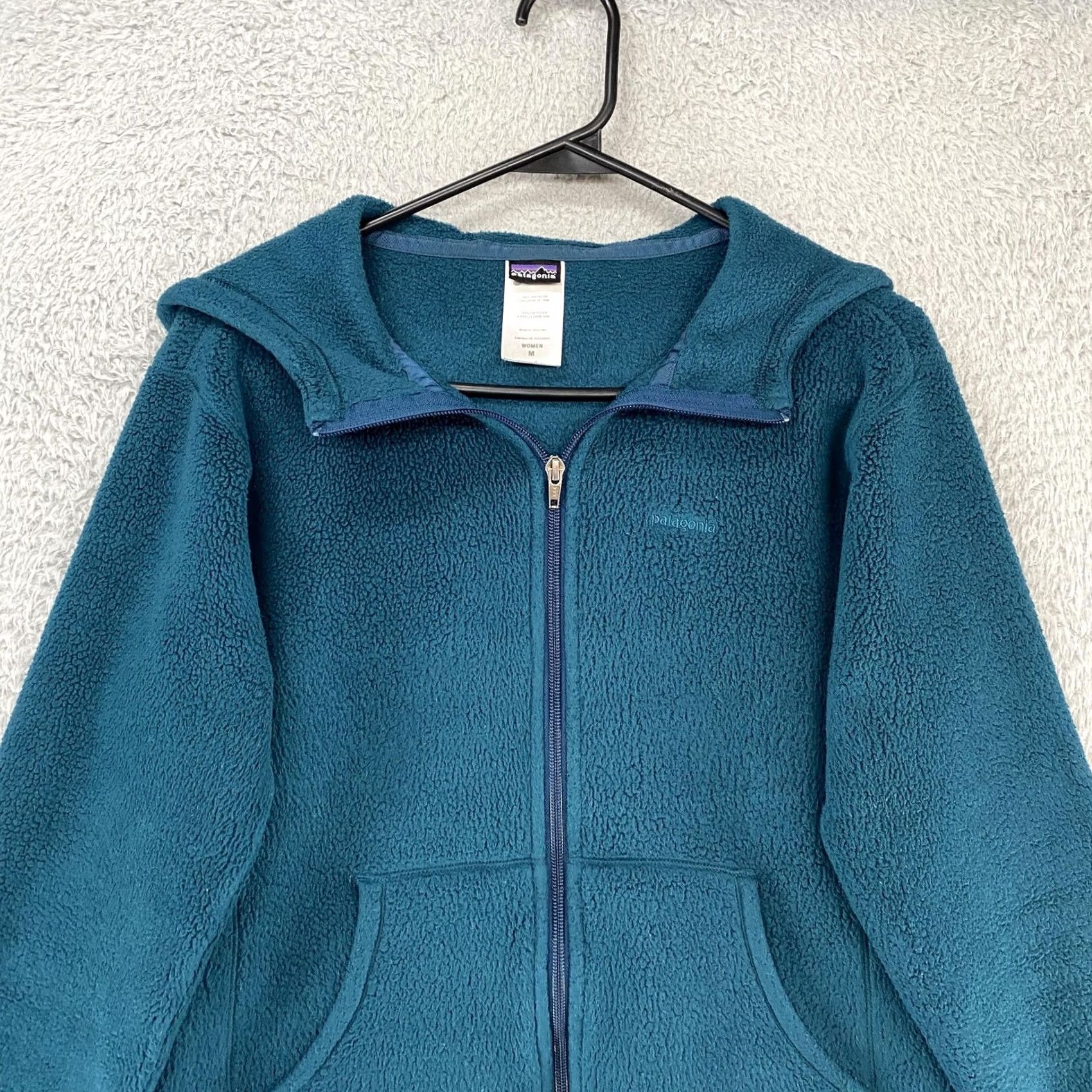 Patagonia Patagonia Fleece Hoodie Womens Medium Hooded Jacket Lightweight Full Zip Blue Size M / US 6-8 / IT 42-44 - 2 Thumbnail