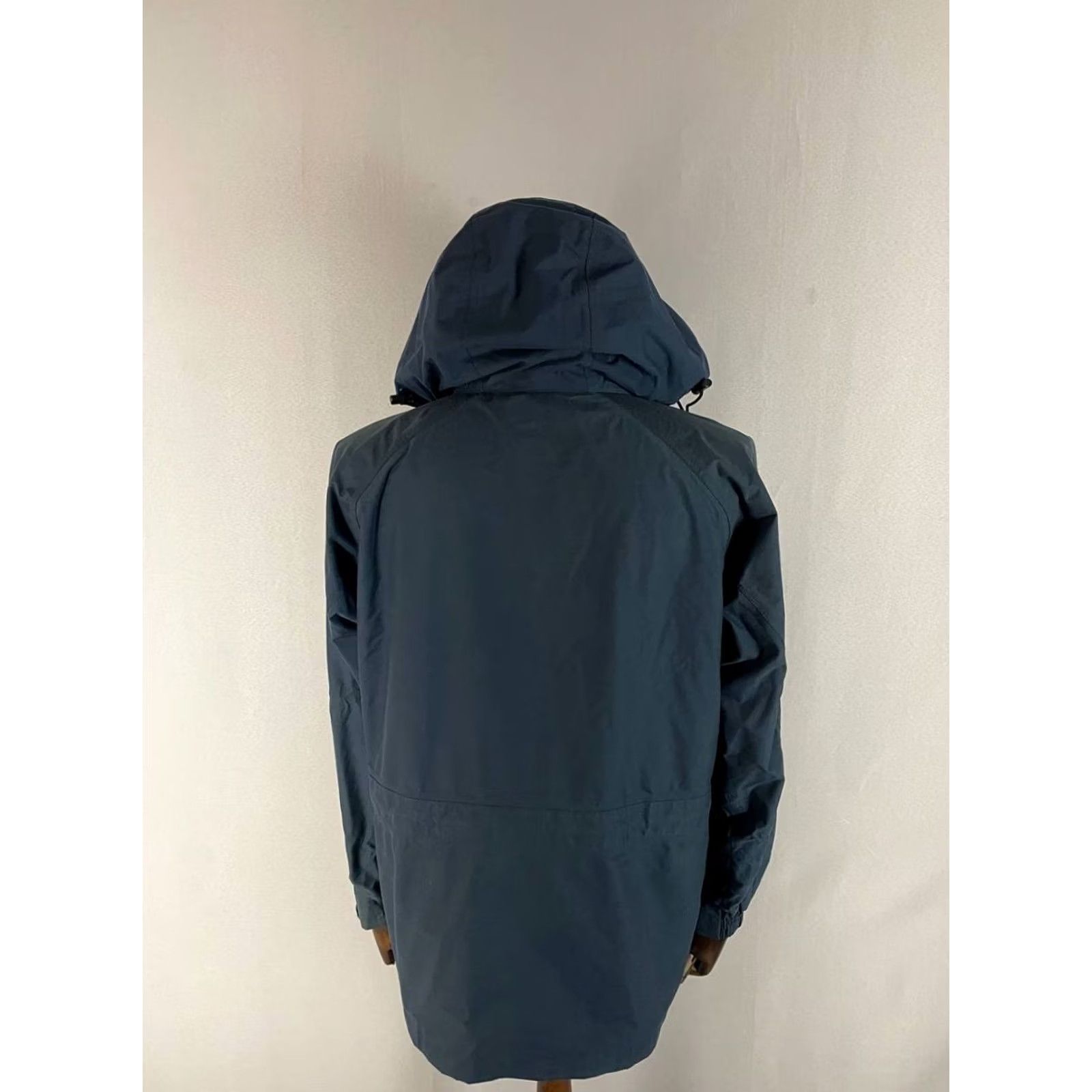 Berghaus Berghaus Jacket Size M Navy Nylon Mens Hooded Long Sleeve Full Zipper Size US M / EU 48-50 / 2 - 2 Thumbnail