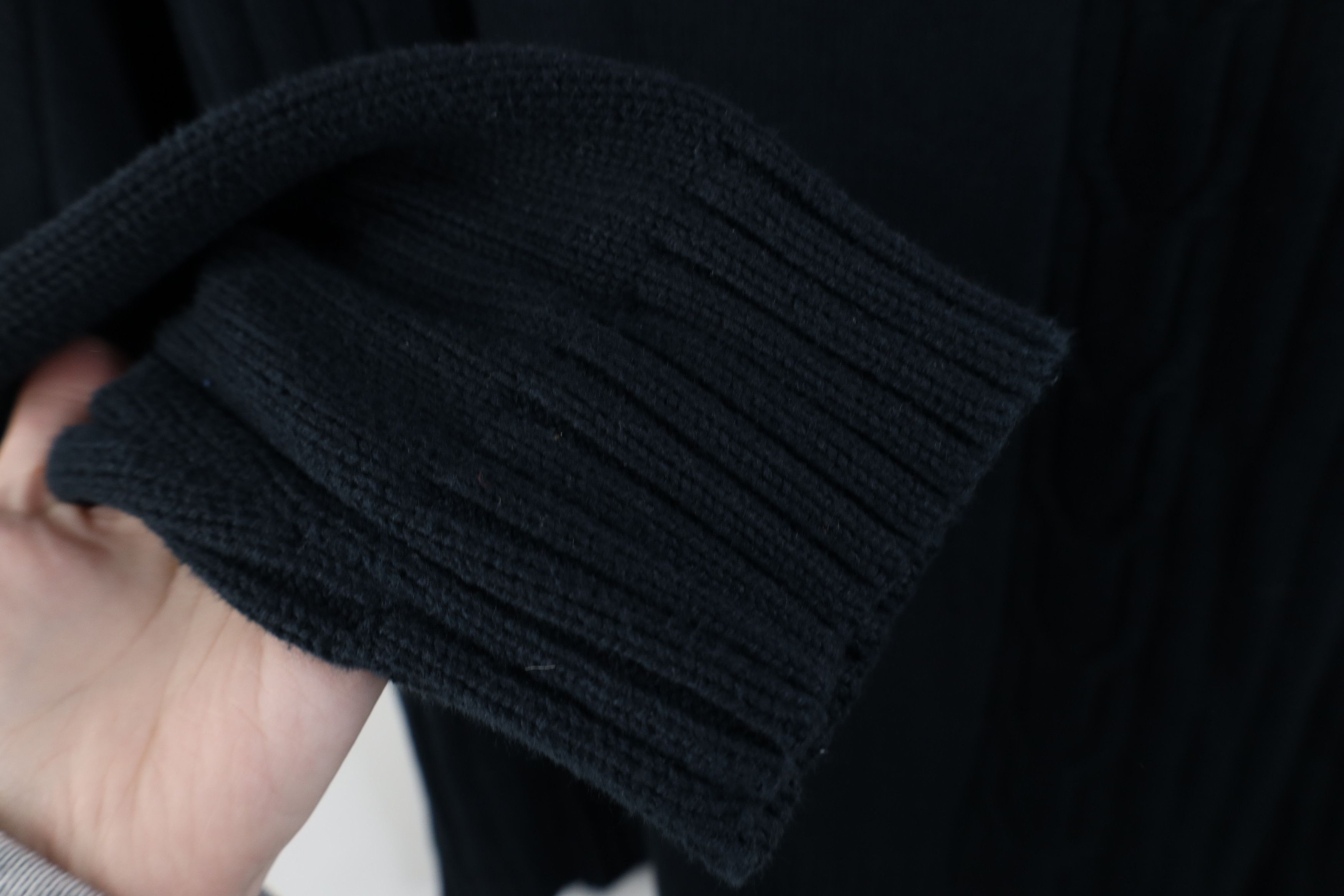 Vintage Vintage 90s Streetwear Ribbed Cable Knit Sweater Black Size US L / EU 52-54 / 3 - 7 Thumbnail