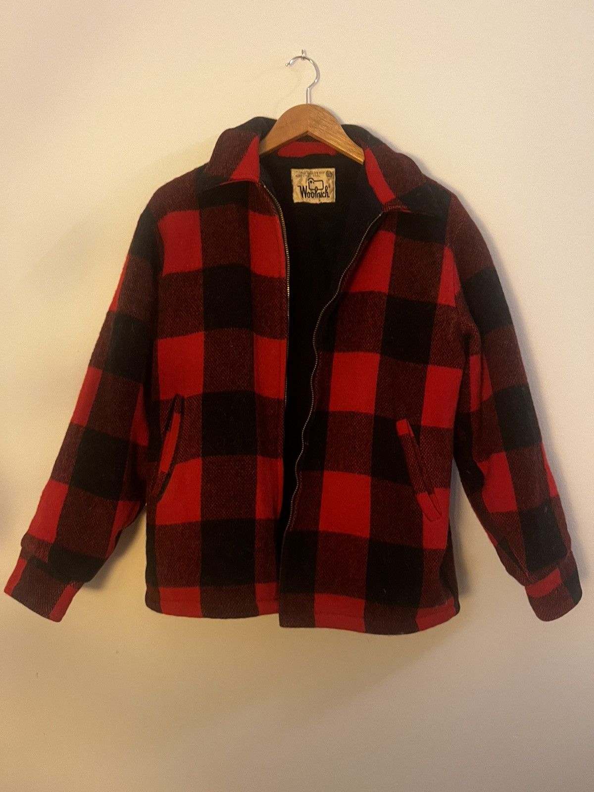 Vintage Vintage Woolrich Tartan Plaid Jacket S Size US S / EU 44-46 / 1 - 1 Thumbnail