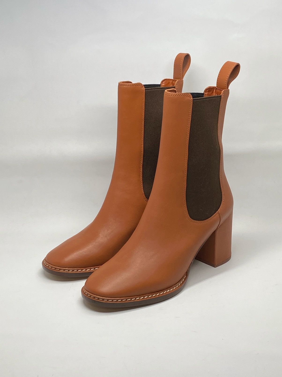 Ulla Johnson Ulla Johnson Taryn 70MM Leather Chelsea Booties size 38.5 Size US 8.5 / IT 38.5 - 4 Thumbnail