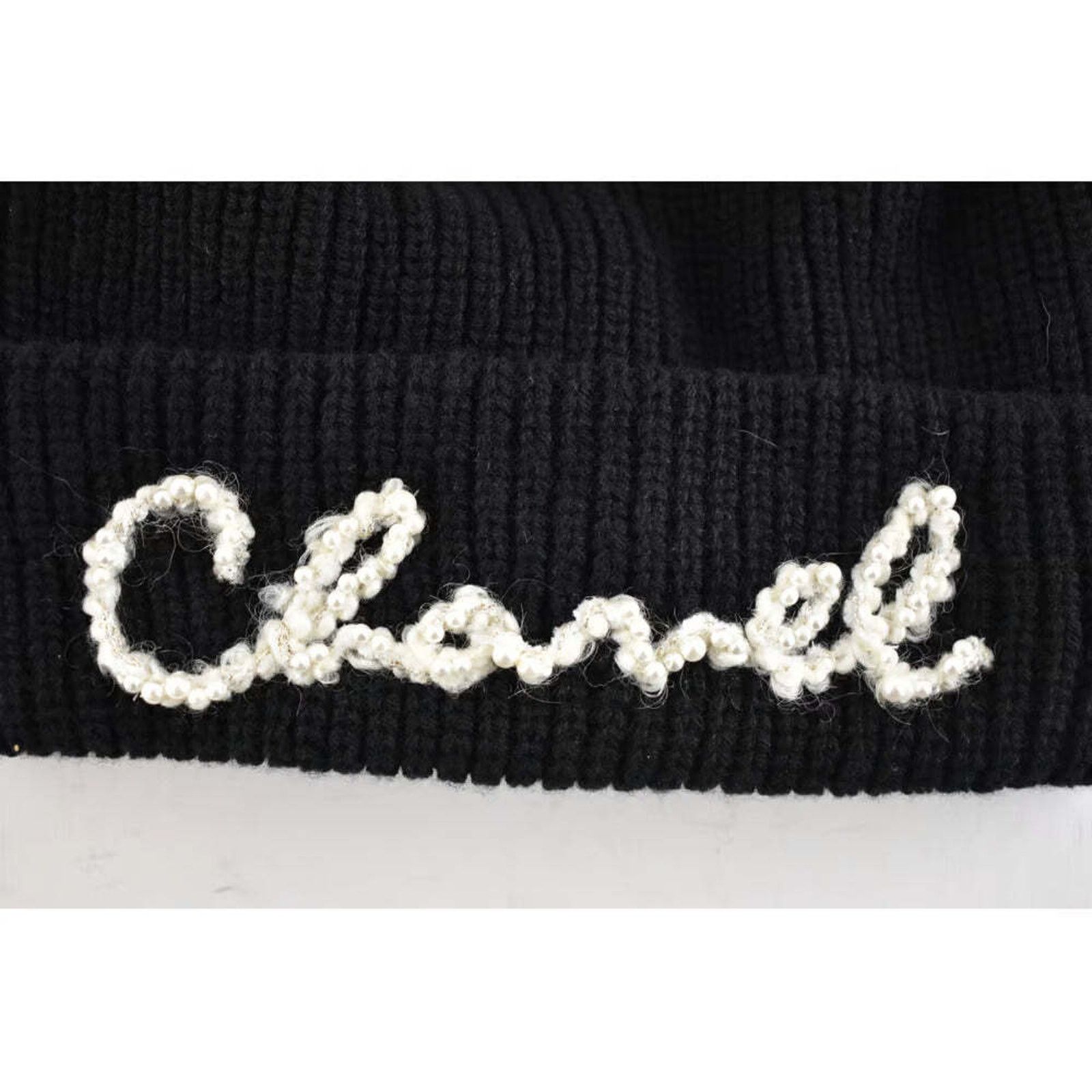 Chanel Chanel REV Black Pearl CC Script Logo Beanie Winter Hat Size ONE SIZE - 4 Thumbnail