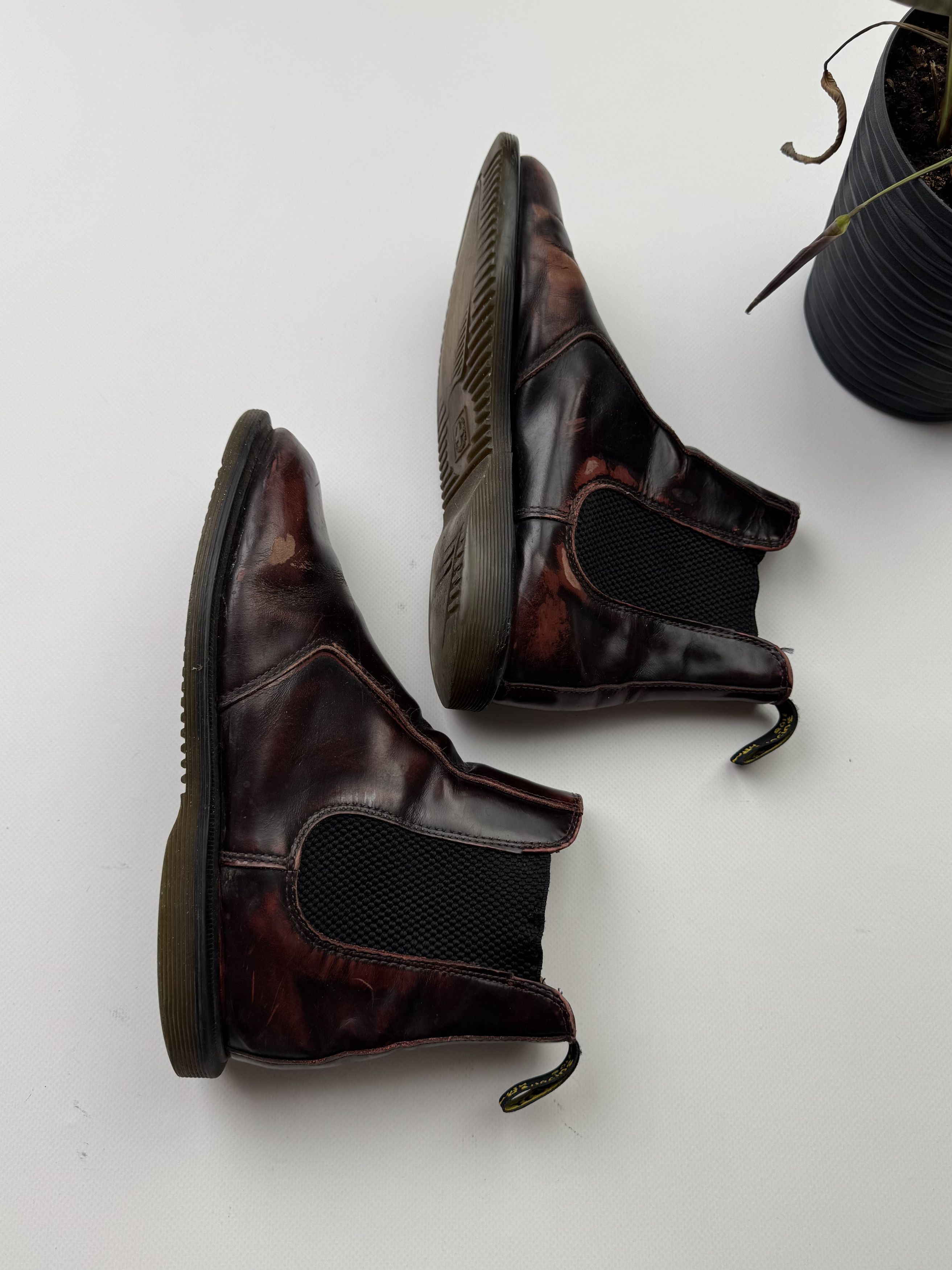 Dr. Martens Dr. Martens Vintage Thrashed Leather Boots (145) Size US 8 / IT 38 - 3 Thumbnail