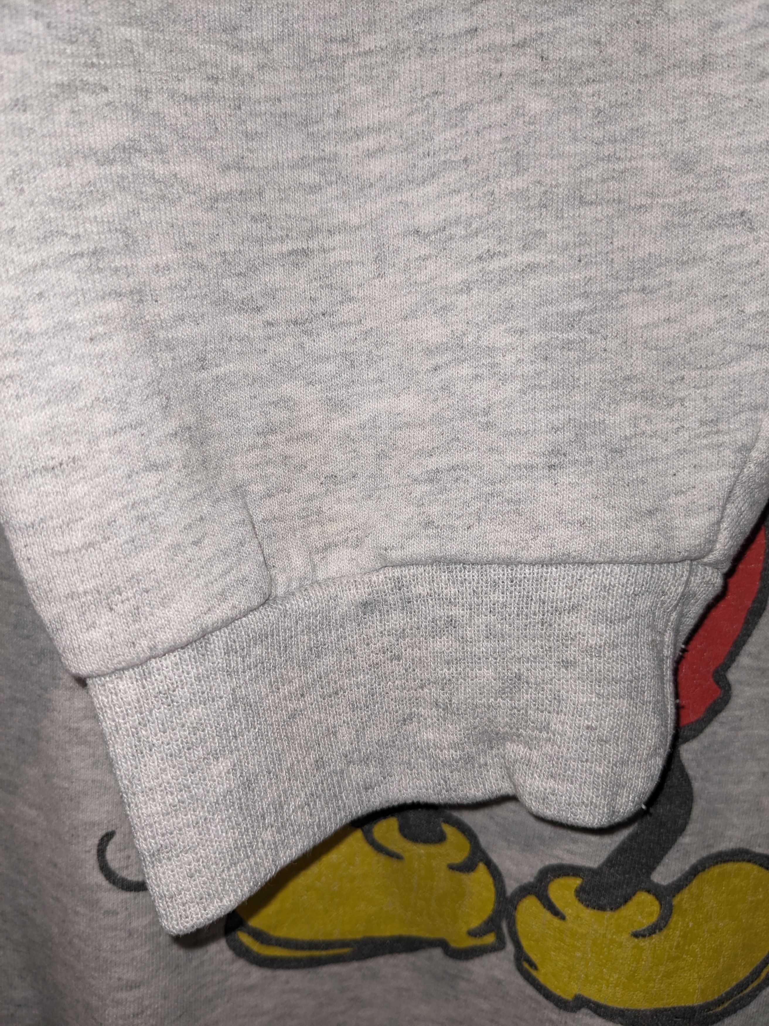 Disney × Vintage Vintage 90s Mickey Mouse Classic Disney Store Sweatshirt Size US L / EU 52-54 / 3 - 4 Thumbnail