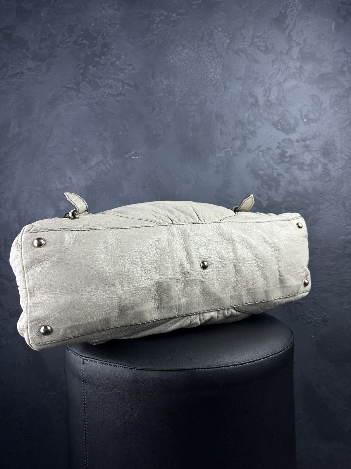 Gucci Gucci Ivory Leather Horsebit Nail Medium Tote Boston Bag Size ONE SIZE - 7 Thumbnail