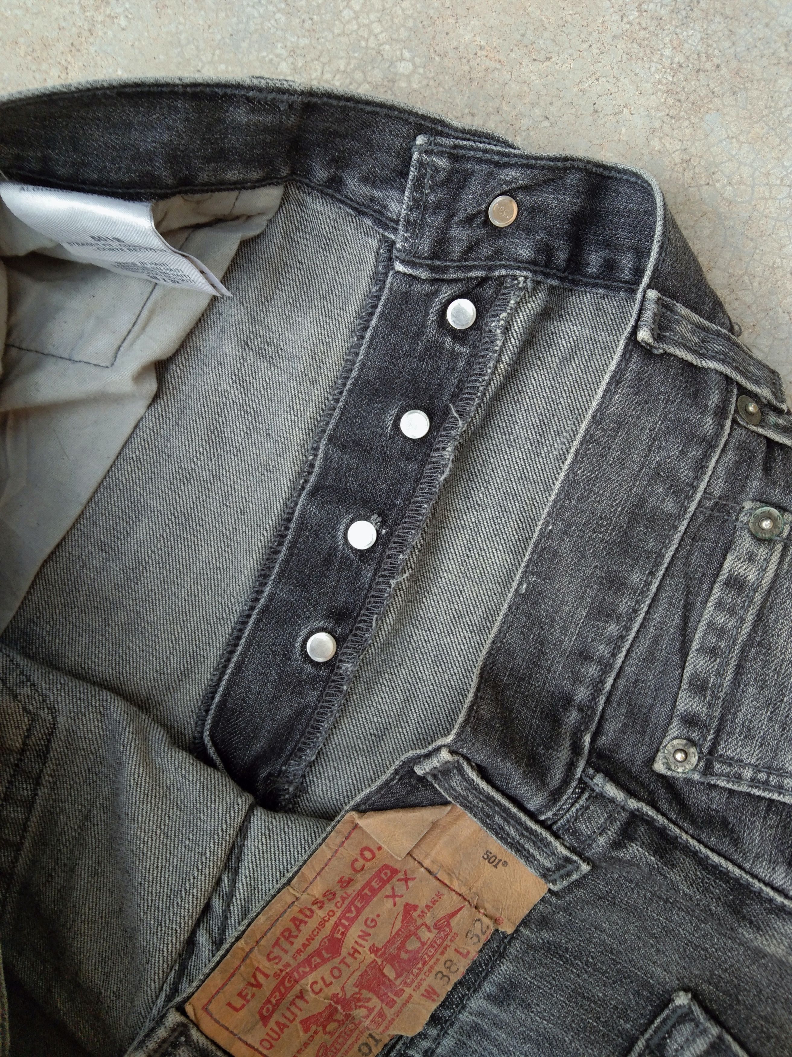 Levi's Vintage Levi's 501 Grey Straight Leg Distressed Jeans 38x32 Size US 38 / EU 54 - 9 Thumbnail