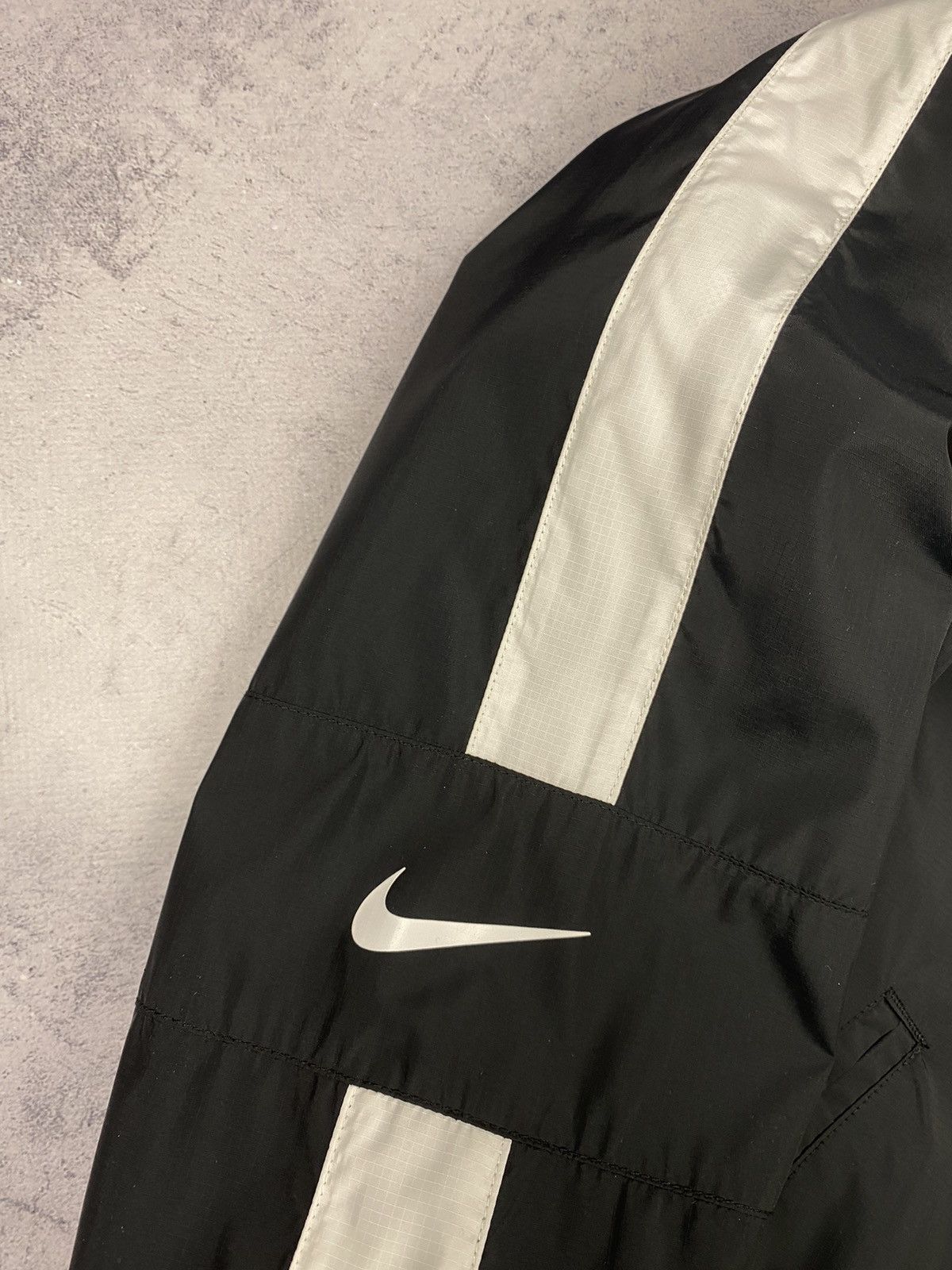 Nike New Nike Swoosh Big Logo Nylon Y2K Drill Jacket Bomber Size S / US 4 / IT 40 - 4 Thumbnail