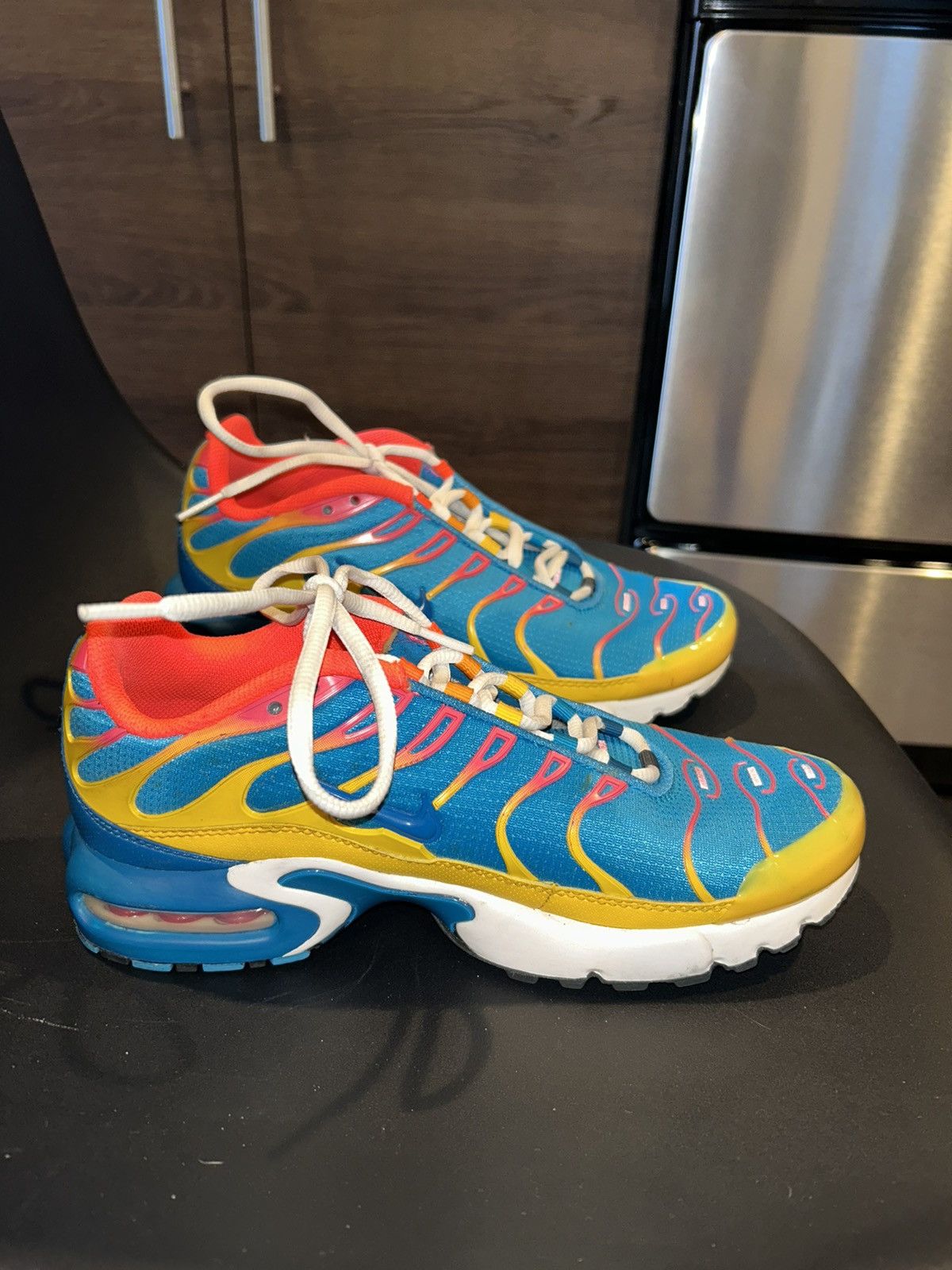 Nike Nike Air Max Plus Size US 6.5 / EU 39-40 - 3 Thumbnail