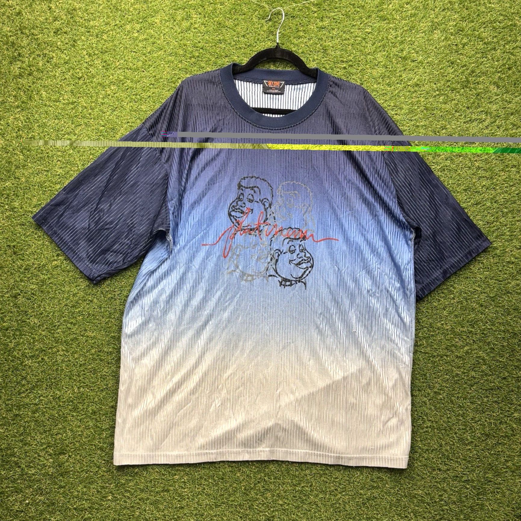 Velour VINTAGE Sky Zone Shirt Mens 3XL Blue Short Sleeve Velour Hip Hop 90s Y2K Embroidered Logo T-Shirt Fashion Size US XXL / EU 58 / 5 - 2 Thumbnail