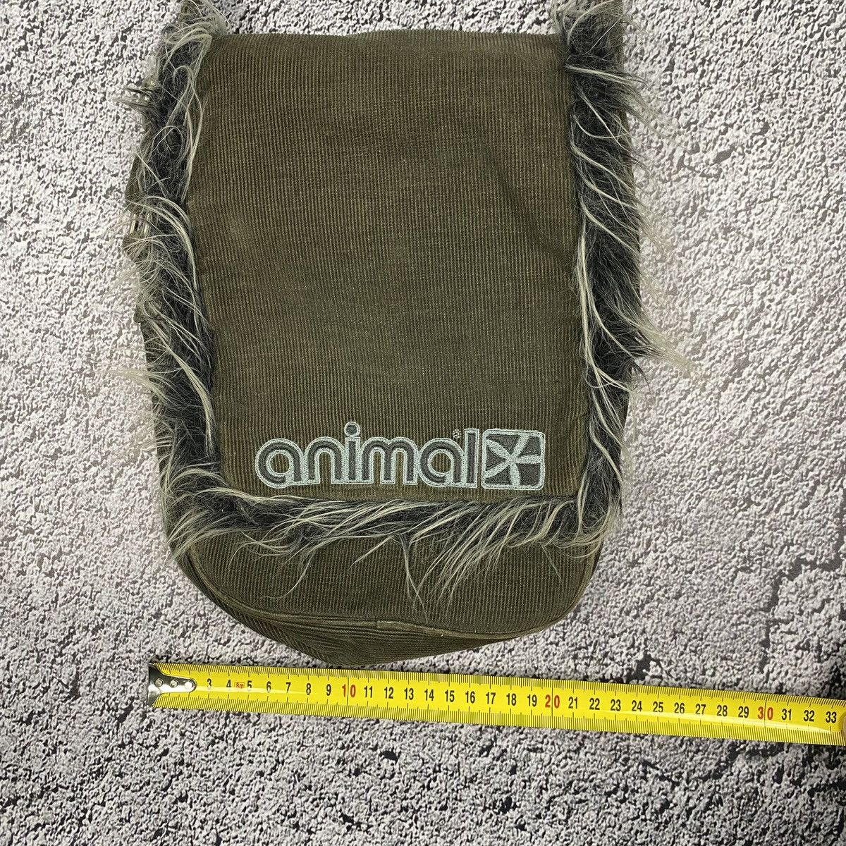 Vintage 🦖VINTAGE🦖 Animal Dark Green Crossbody fur corduroy Bag Size ONE SIZE - 15 Thumbnail