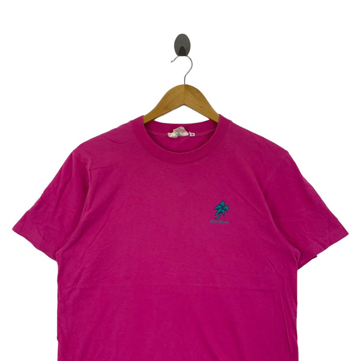Vintage Vintage 90’ MOON BEACH OKINAWA Pink Tee Shirt Size M / US 6-8 / IT 42-44 - 2 Thumbnail