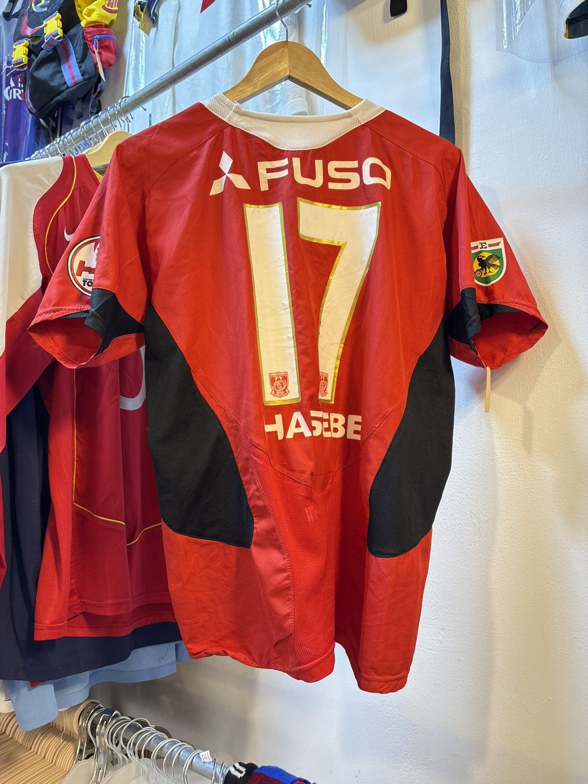 Nike Vintage 2006 Urawa Red Diamonds Home Kit Size US XL / EU 56 / 4 - 4 Thumbnail