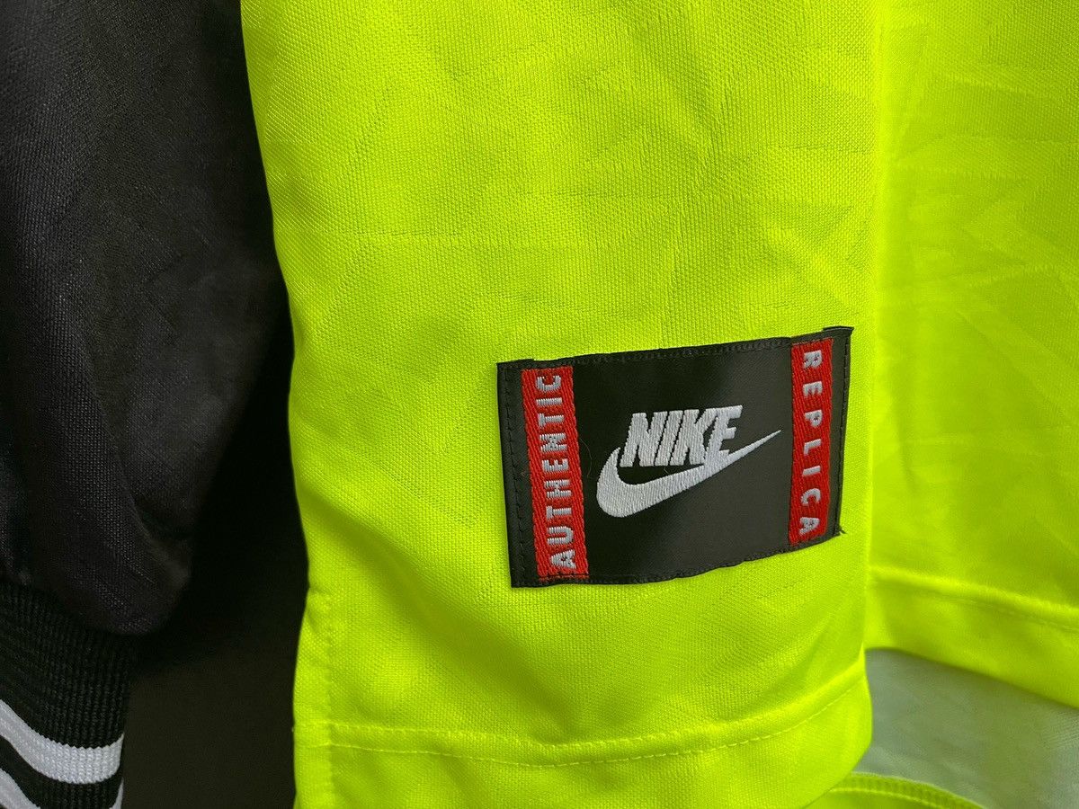 Vintage NIKE BORUSSIA DORTMUND 1995 /96 SHIRT FOOTBALL SOCCER JERSEY Size US XS / EU 42 / 0 - 6 Thumbnail