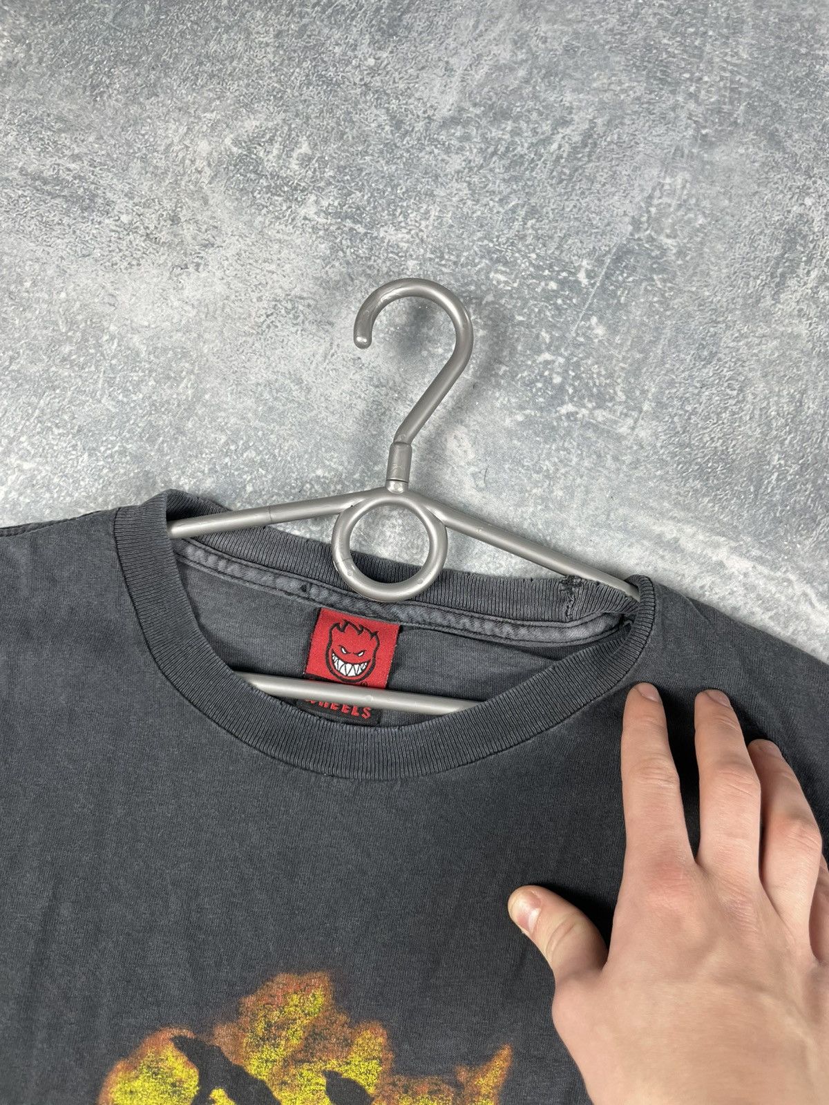 Spitfire Vintage distressed Spitfire ride the fire tee Size US M / EU 48-50 / 2 - 3 Thumbnail