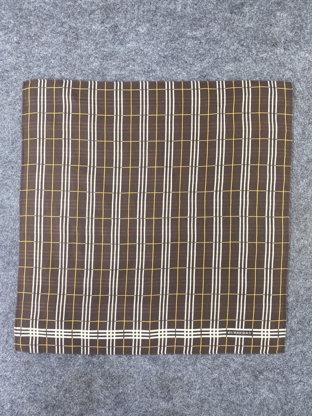 Burberry × Vintage Burberry Handkerchief / Bandana / Neckerchief- B027 Size ONE SIZE - 3 Thumbnail