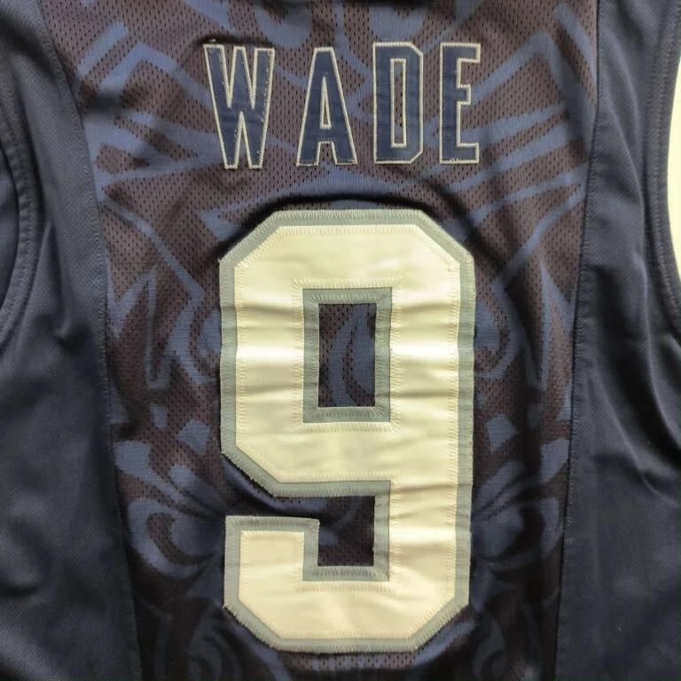 Nike Team USA Dwyane Wade Nike authentic NBA jersey size M Size US M / EU 48-50 / 2 - 12 Thumbnail