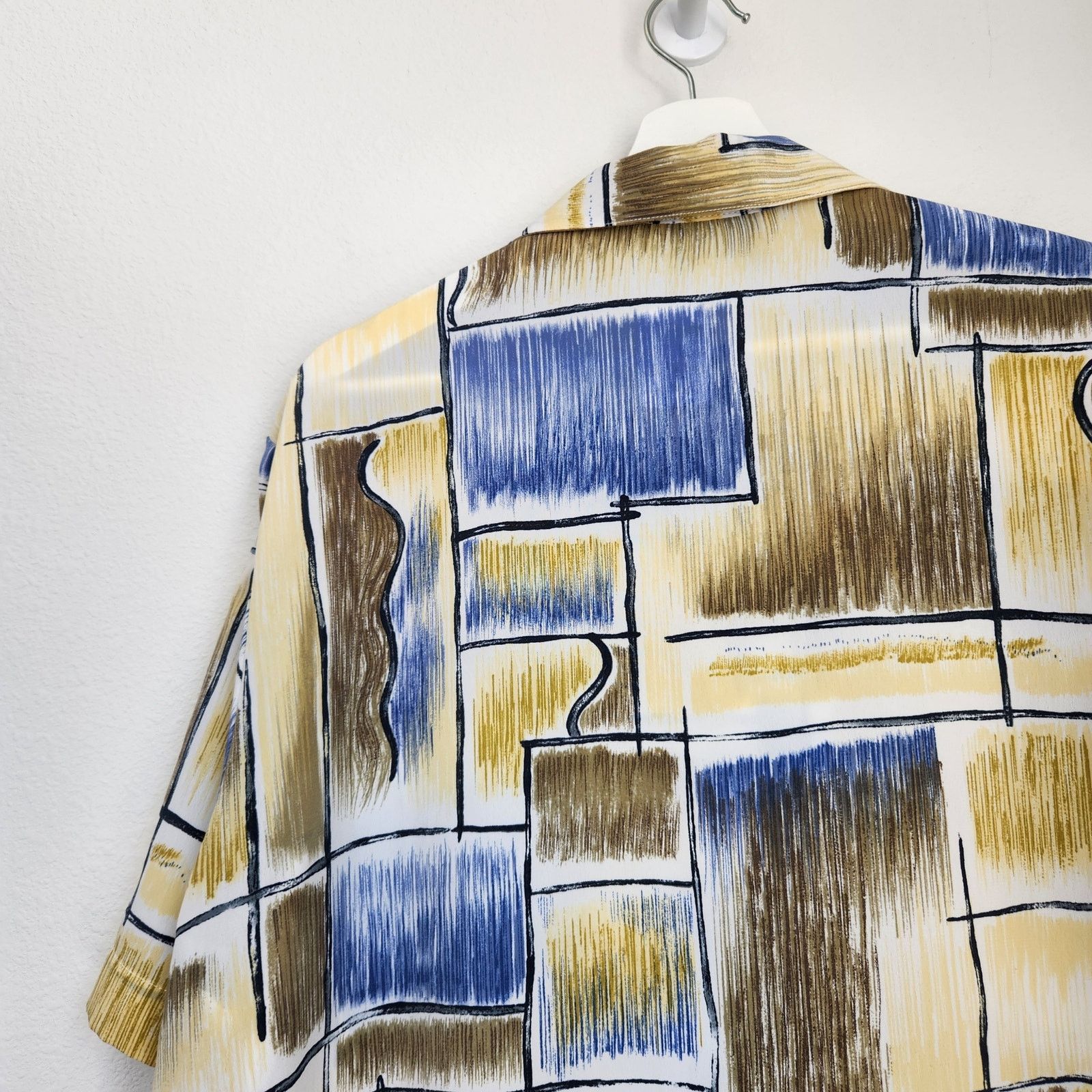 Vintage Vintage White Blue Abstract Print Button Down Shirt XXL Size XXL / US 16-18 / IT 52-54 - 6 Thumbnail
