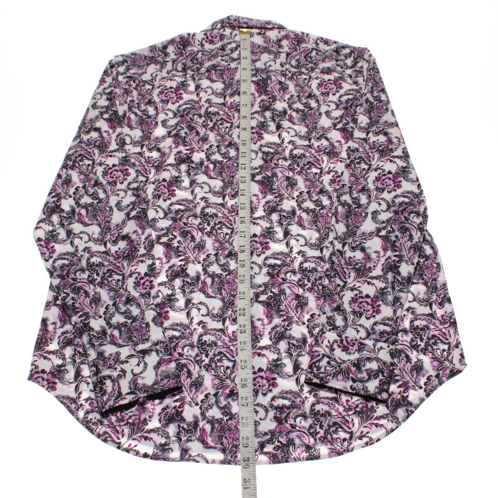 Robert Graham Robert Graham New with tags Shirt Size M US In Purple Size US M / EU 48-50 / 2 - 8 Thumbnail