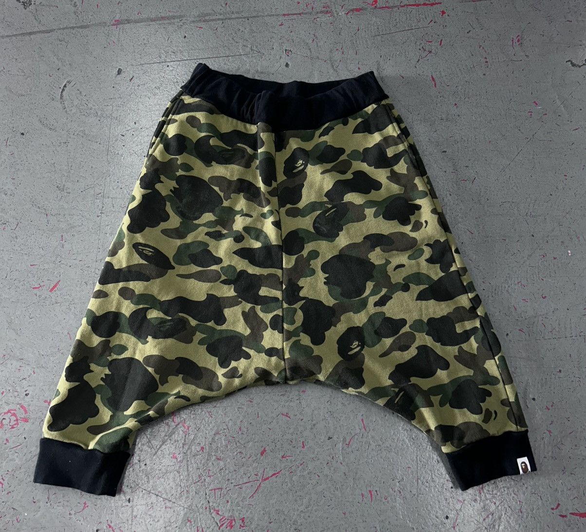 Bape Bape Women’s camo sweatpants Size Small Size 26" / US 2 / IT 38 - 2 Thumbnail