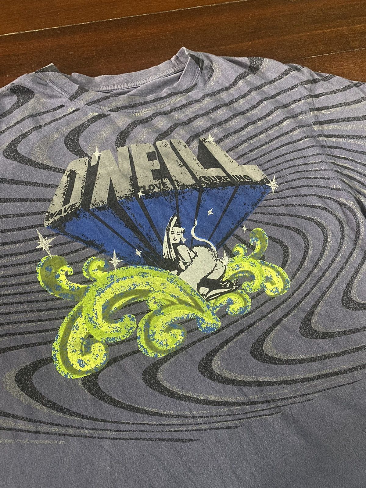 O'Neill × Vans O’neill wave love surfing sexy girl design Y2K Retro Tee Size US M / EU 48-50 / 2 - 3 Thumbnail