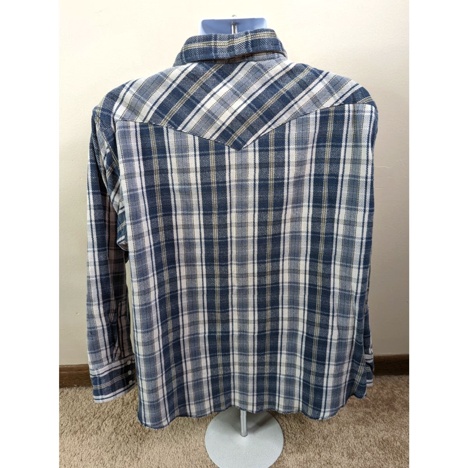 Wrangler VINTAGE Wrangler Pearl Snap Thick Flannel Western Shirt Mens XL Blue Plaid Cotton Flannel Button-Up 90s Western Size US XL / EU 56 / 4 - 3 Thumbnail