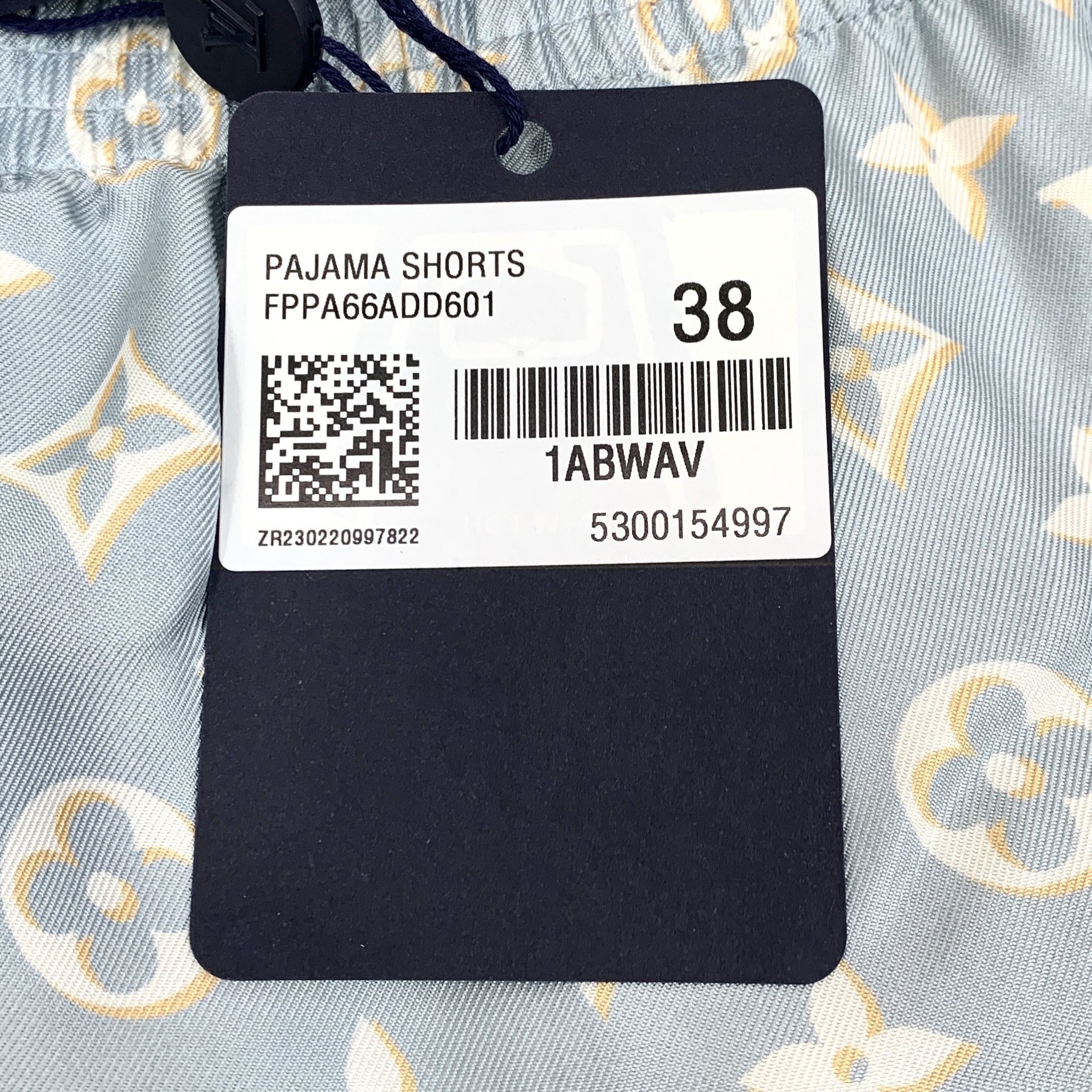Louis Vuitton Louis Vuitton Shorts – Blue Monogram Stripe Silk (Size 38) Size 38" / US 16 / IT 52 - 3 Thumbnail