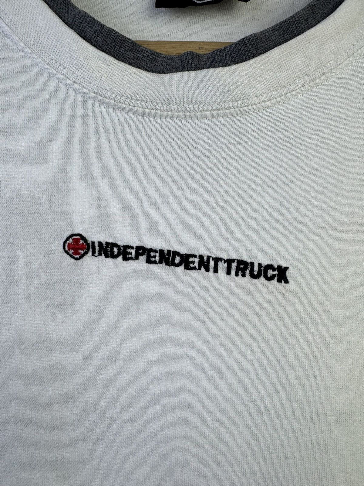 Independent Truck Co. Vintage Independent Truck Company long-sleeve t-shirt Size US L / EU 52-54 / 3 - 8 Thumbnail
