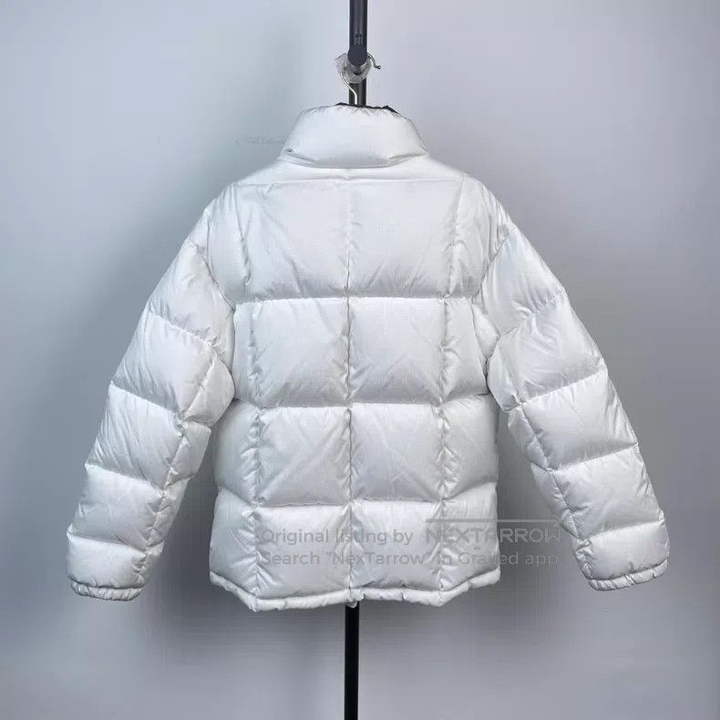 Louis Vuitton Louis Vuitton Capsule white down jacket with old flower in Size XXS / US 00 / IT 34 - 2 Thumbnail