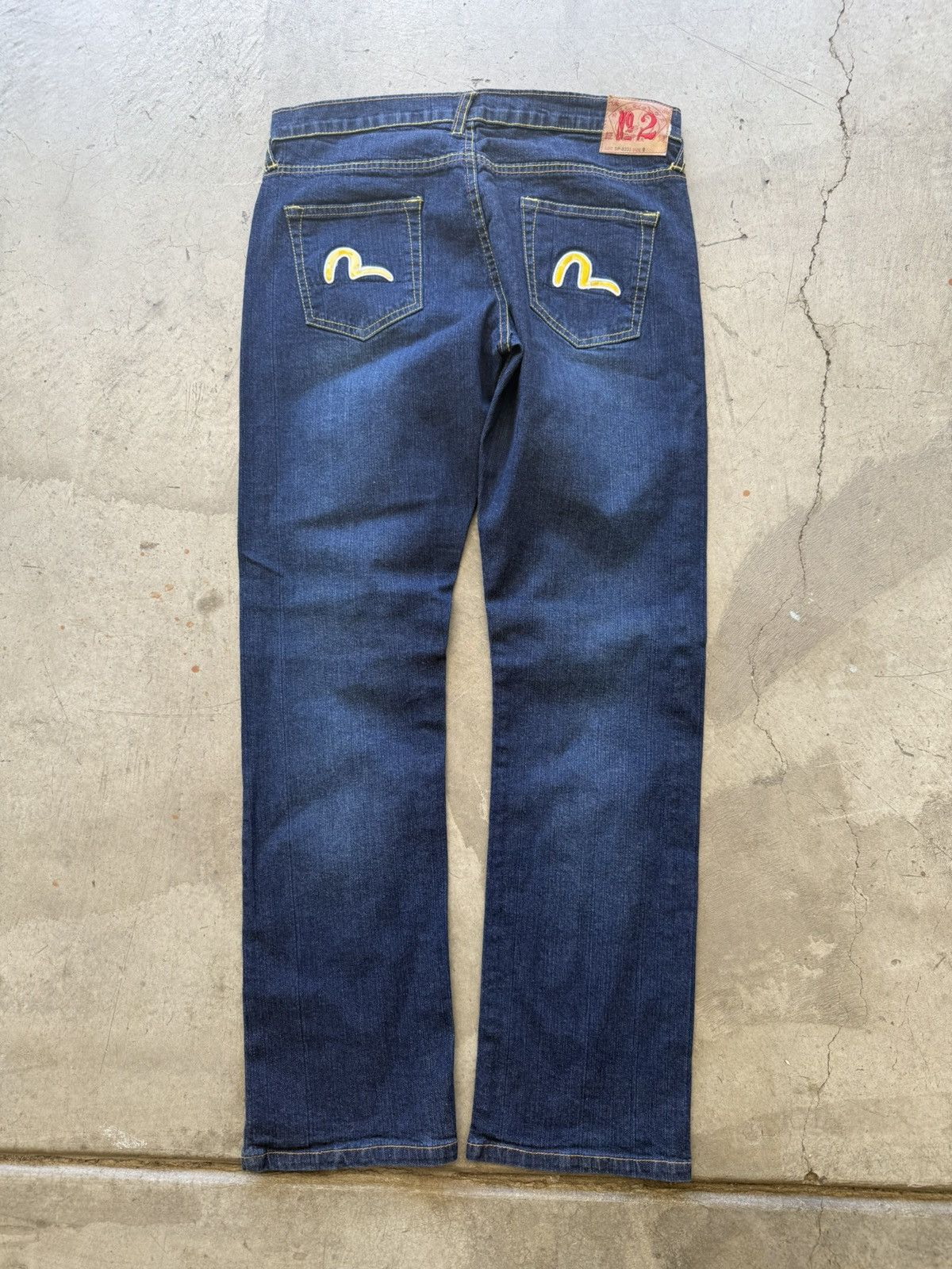 Evisu Women’s Evisu vintage denim jeans size 6 us y2k 00s Size 28" / US 6 / IT 42 - 1 Thumbnail